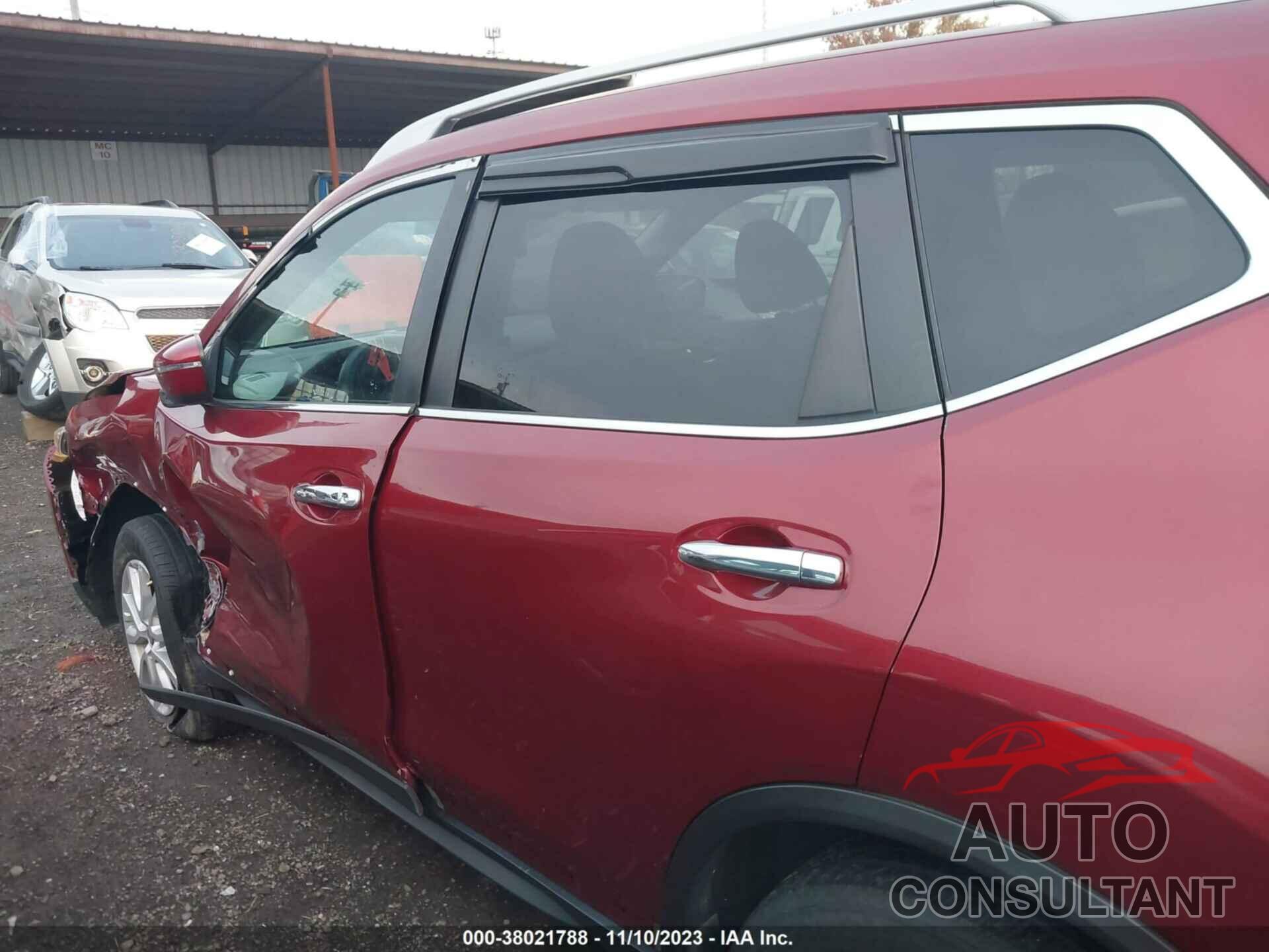 NISSAN ROGUE 2018 - 5N1AT2MV1JC752055