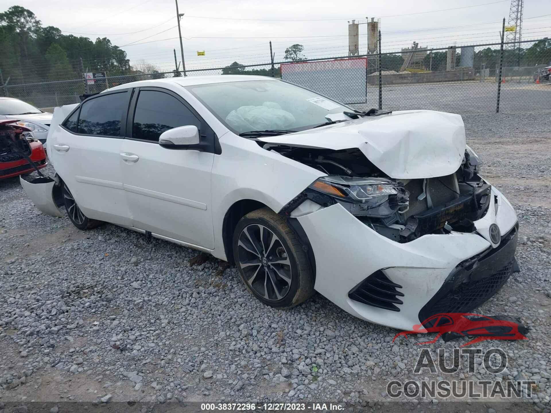 TOYOTA COROLLA 2018 - 5YFBURHE9JP844076