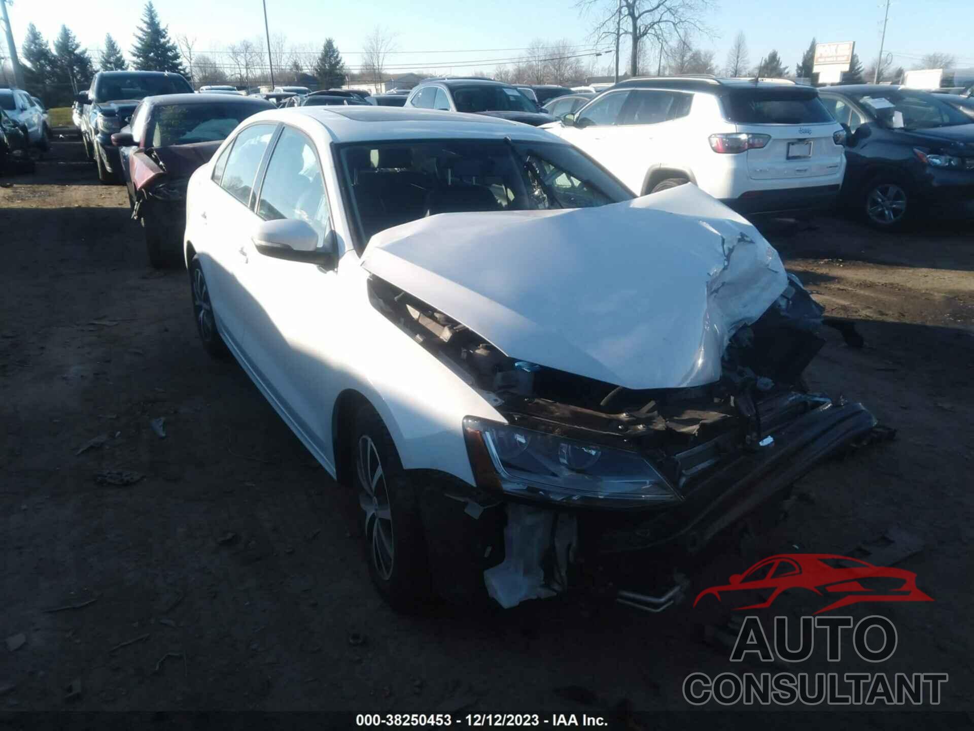 VOLKSWAGEN JETTA 2018 - 3VWDB7AJ3JM259542