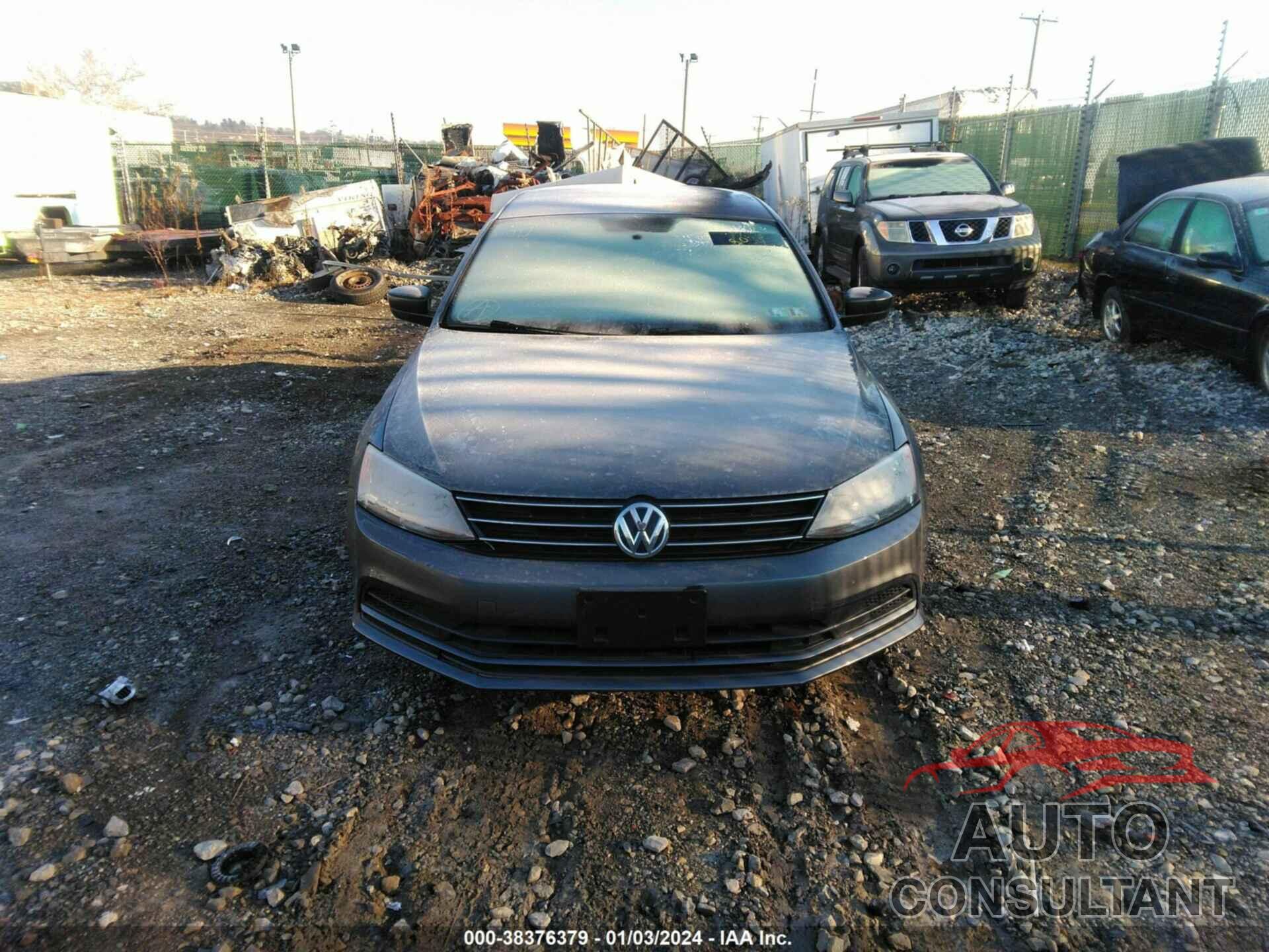 VOLKSWAGEN JETTA 2016 - 3VWD67AJ0GM272018