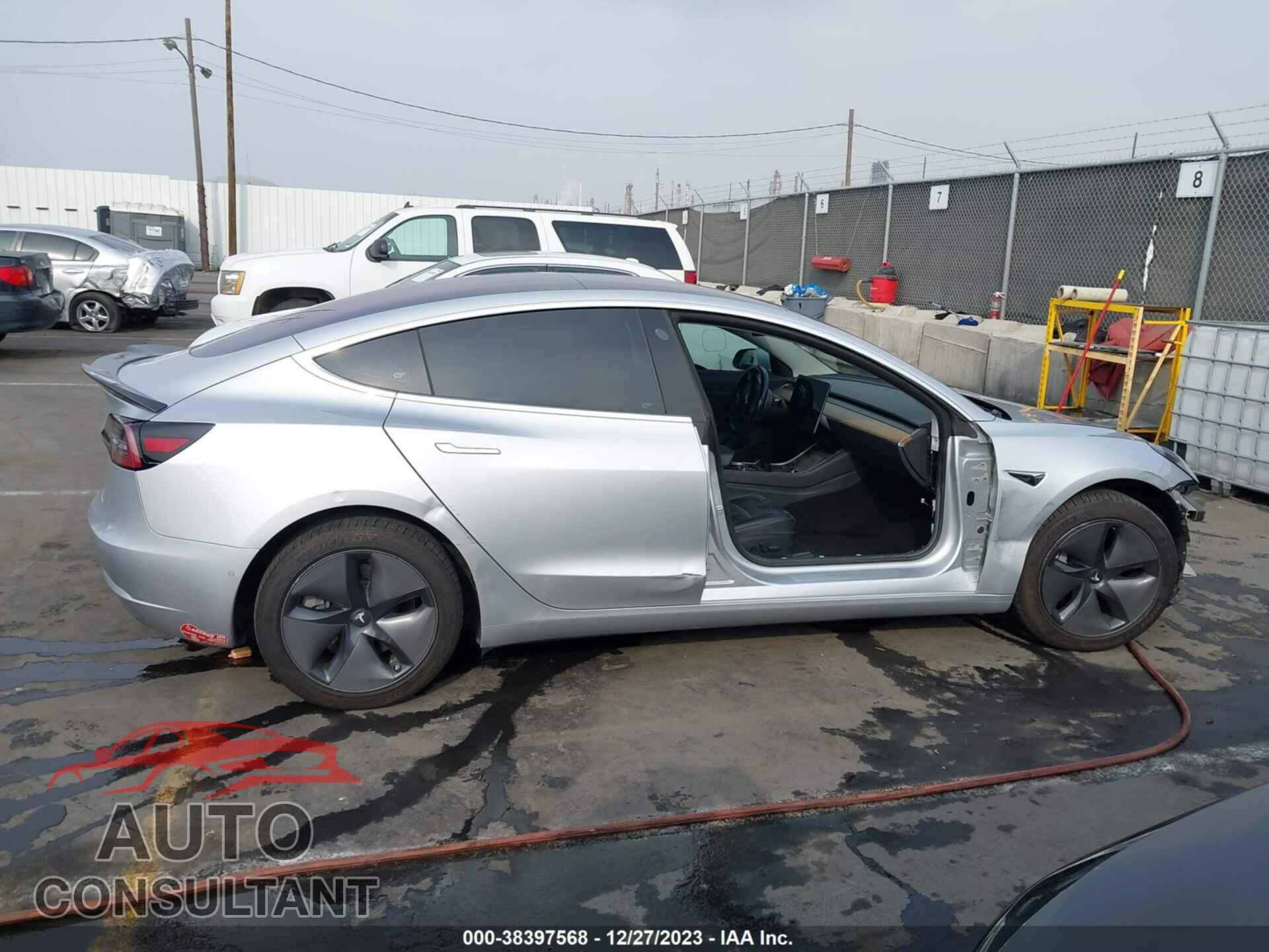 TESLA MODEL 3 2018 - 5YJ3E1EA8JF005200