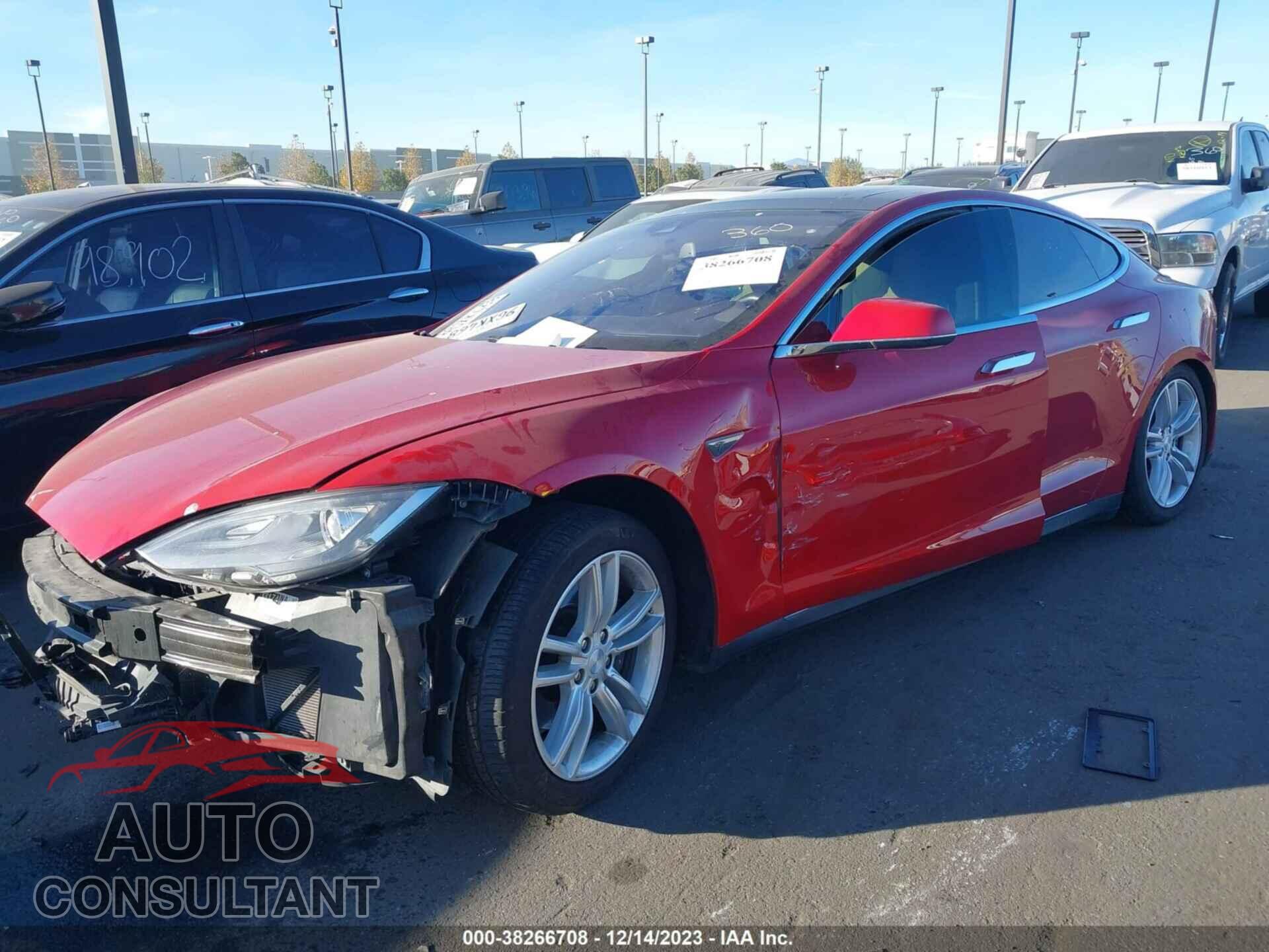 TESLA MODEL S 2015 - 5YJSA1E26FF115914