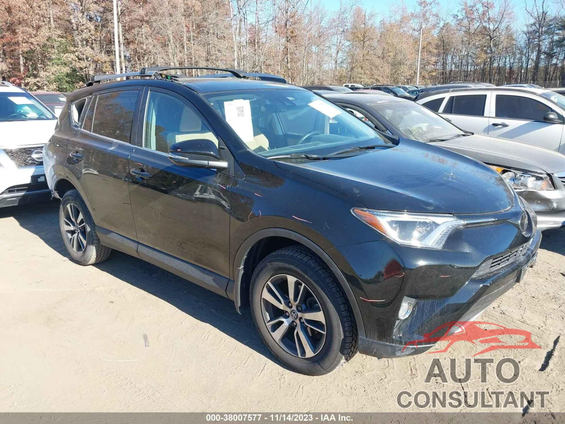 TOYOTA RAV4 2018 - 2T3RFREV3JW721599