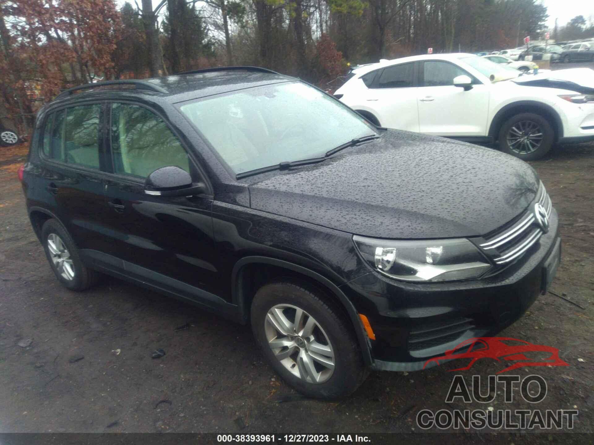 VOLKSWAGEN TIGUAN 2016 - WVGBV7AX1GW514442