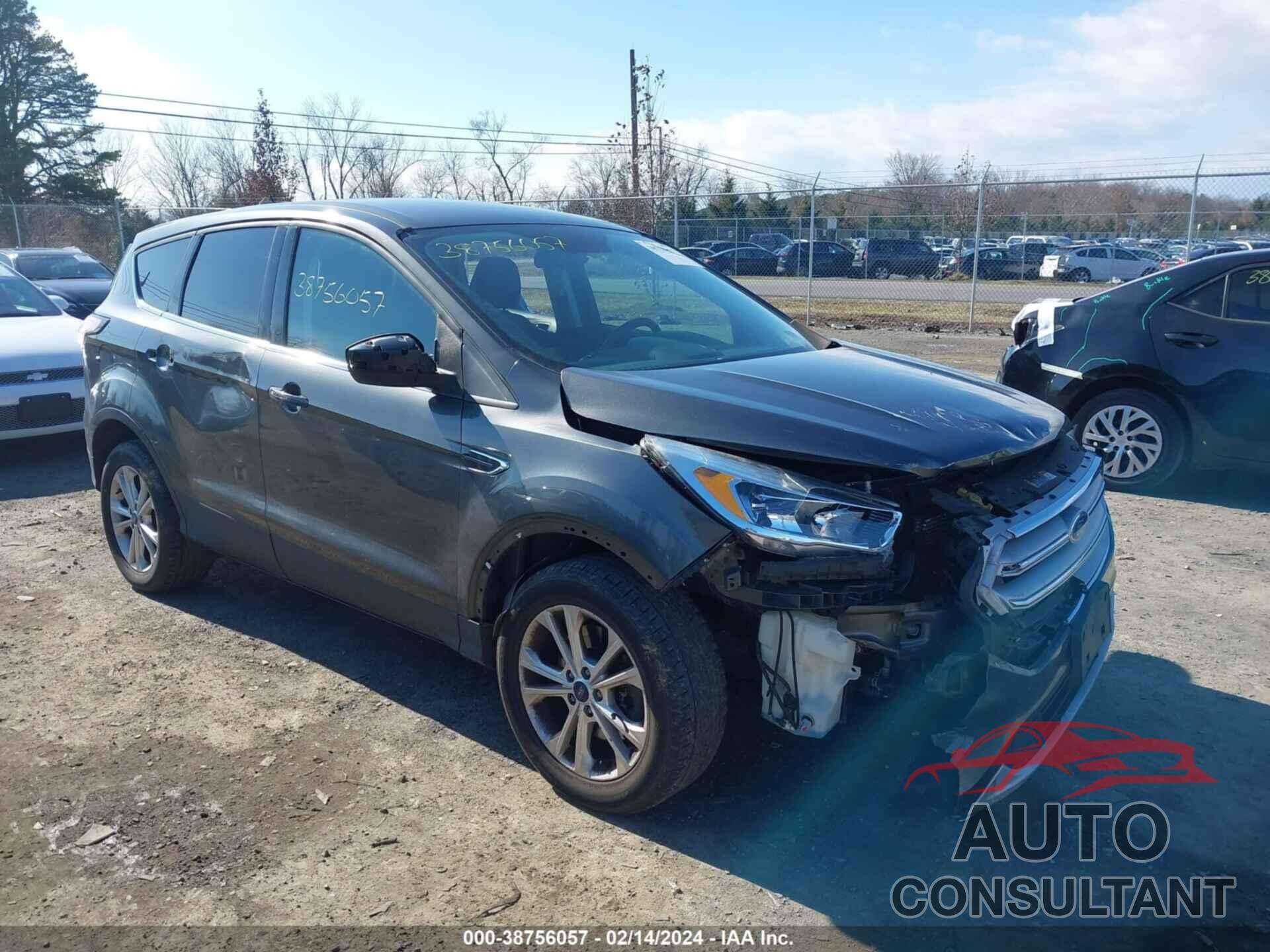 FORD ESCAPE 2017 - 1FMCU9GD3HUA99525