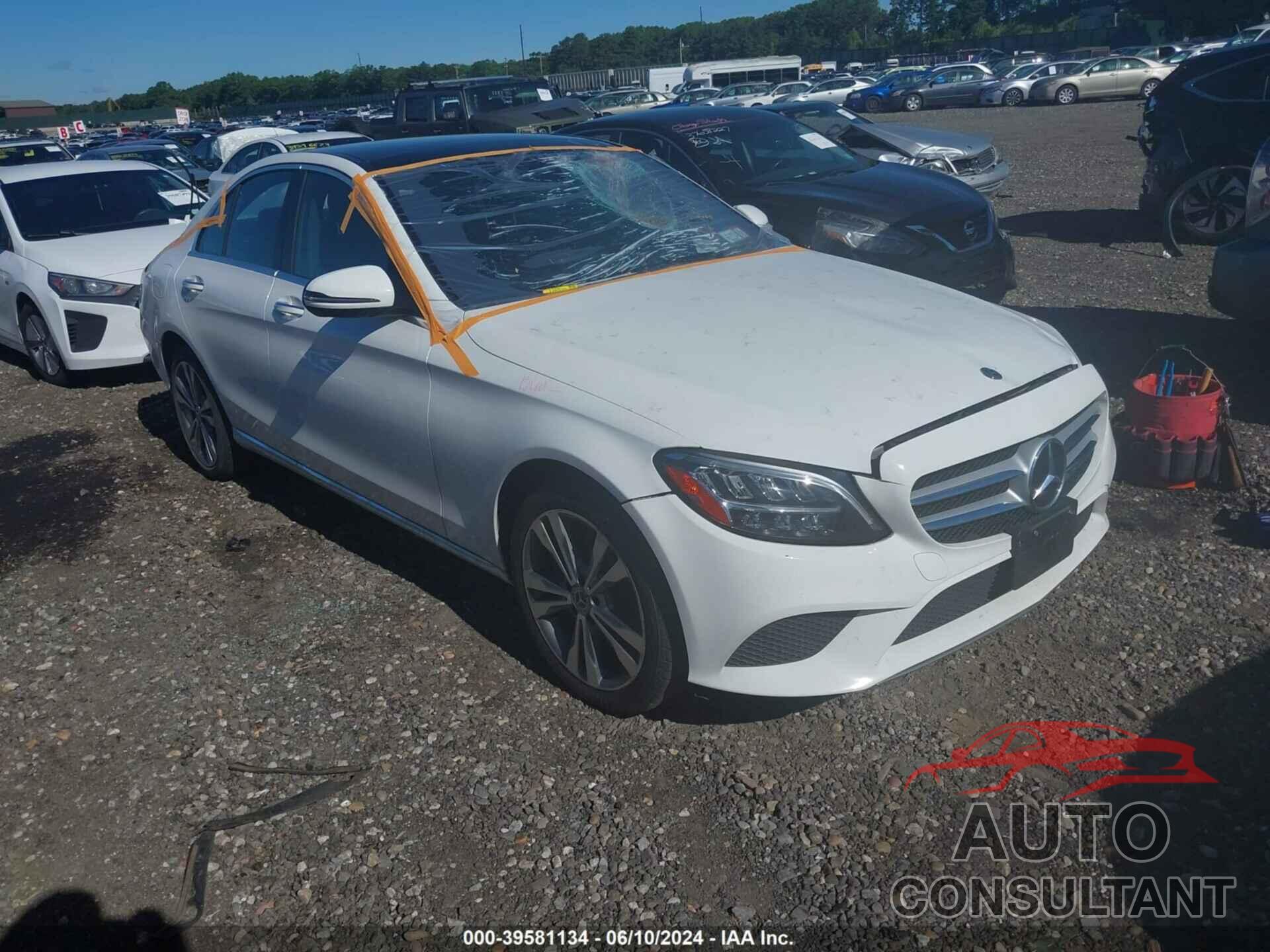 MERCEDES-BENZ C 300 2019 - 55SWF8EB7KU290905