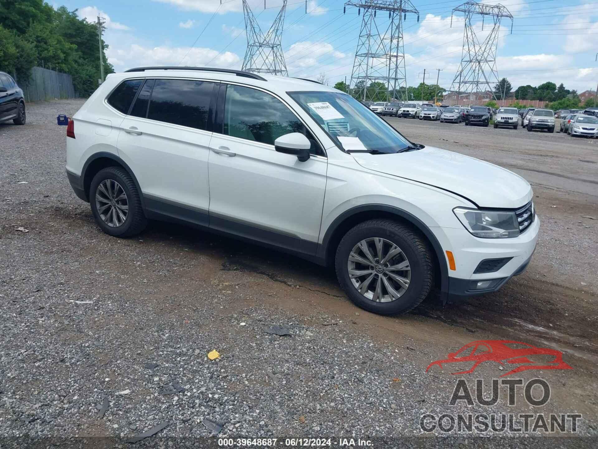 VOLKSWAGEN TIGUAN 2018 - 3VV2B7AX2JM023738