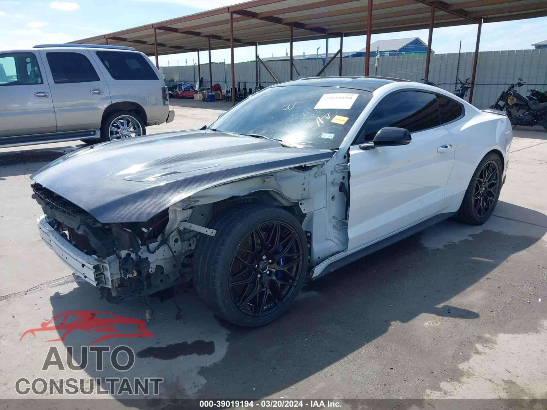 FORD MUSTANG 2017 - 1FA6P8CF1H5286644