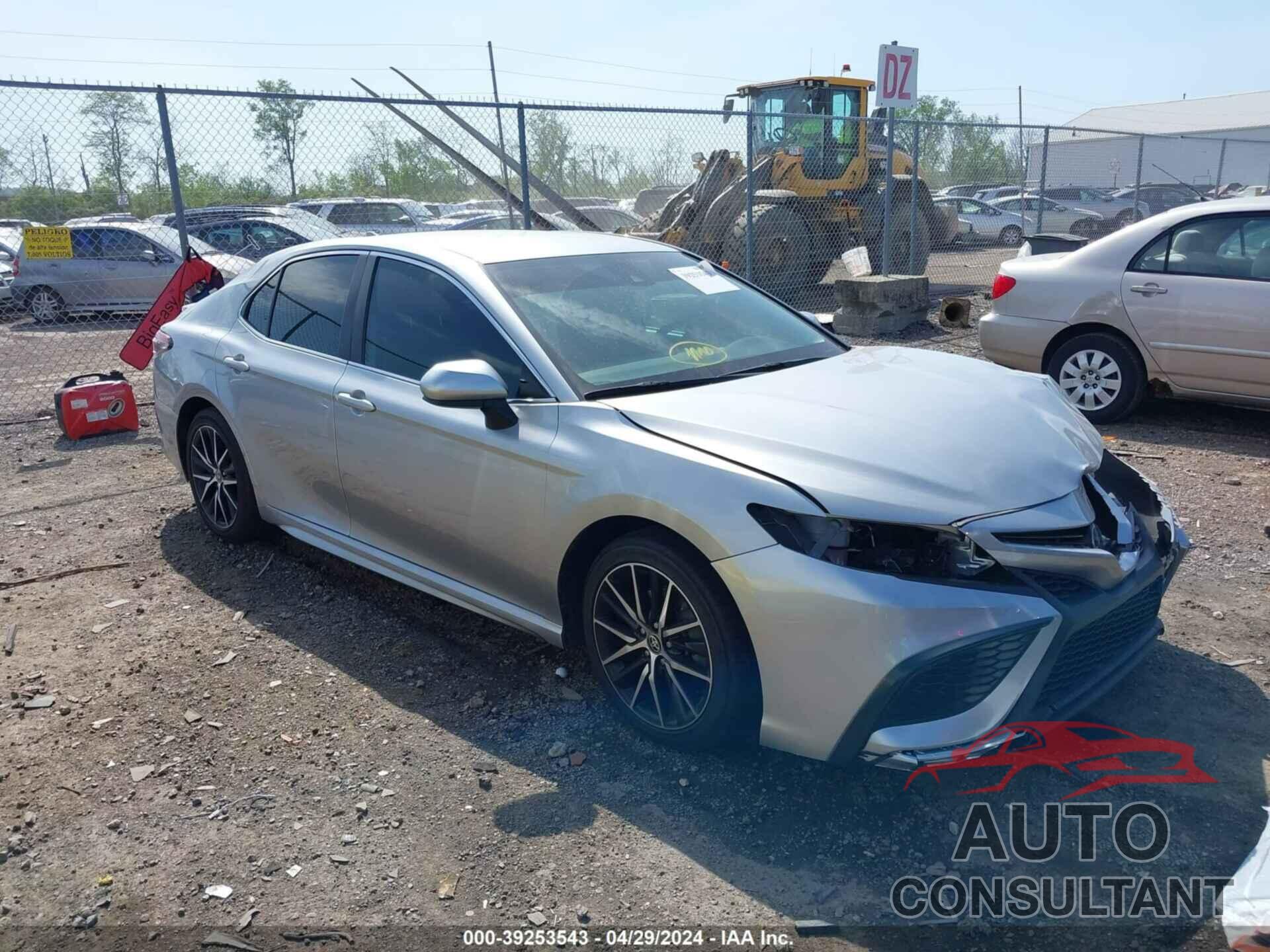 TOYOTA CAMRY 2021 - 4T1G11AK9MU513226