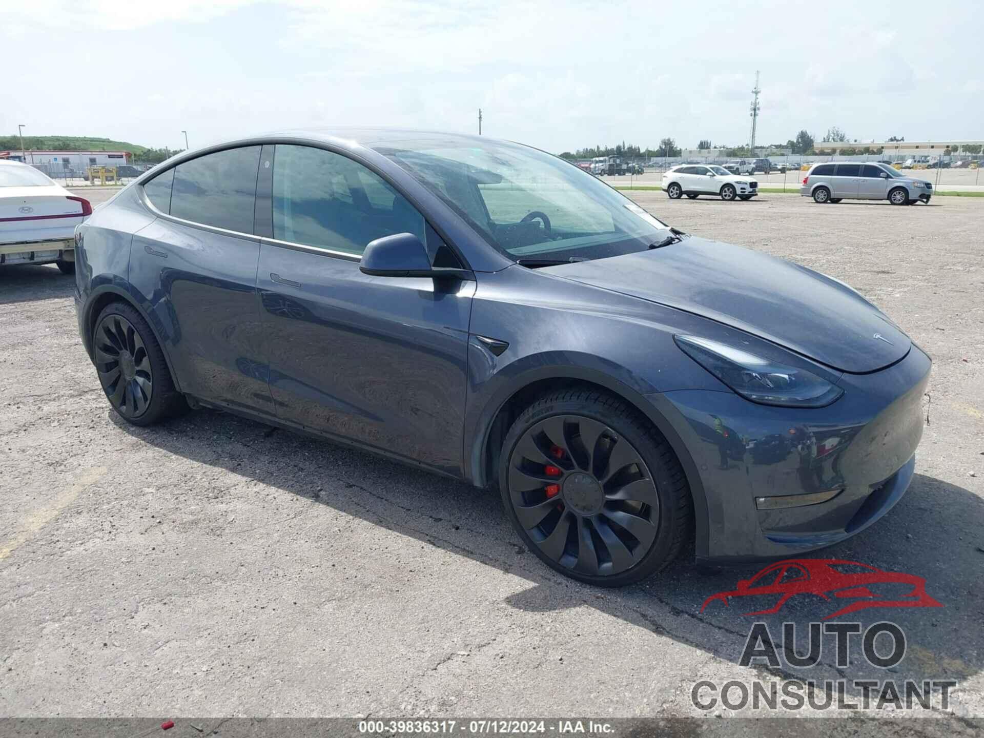 TESLA MODEL Y 2022 - 7SAYGDEF7NF440747