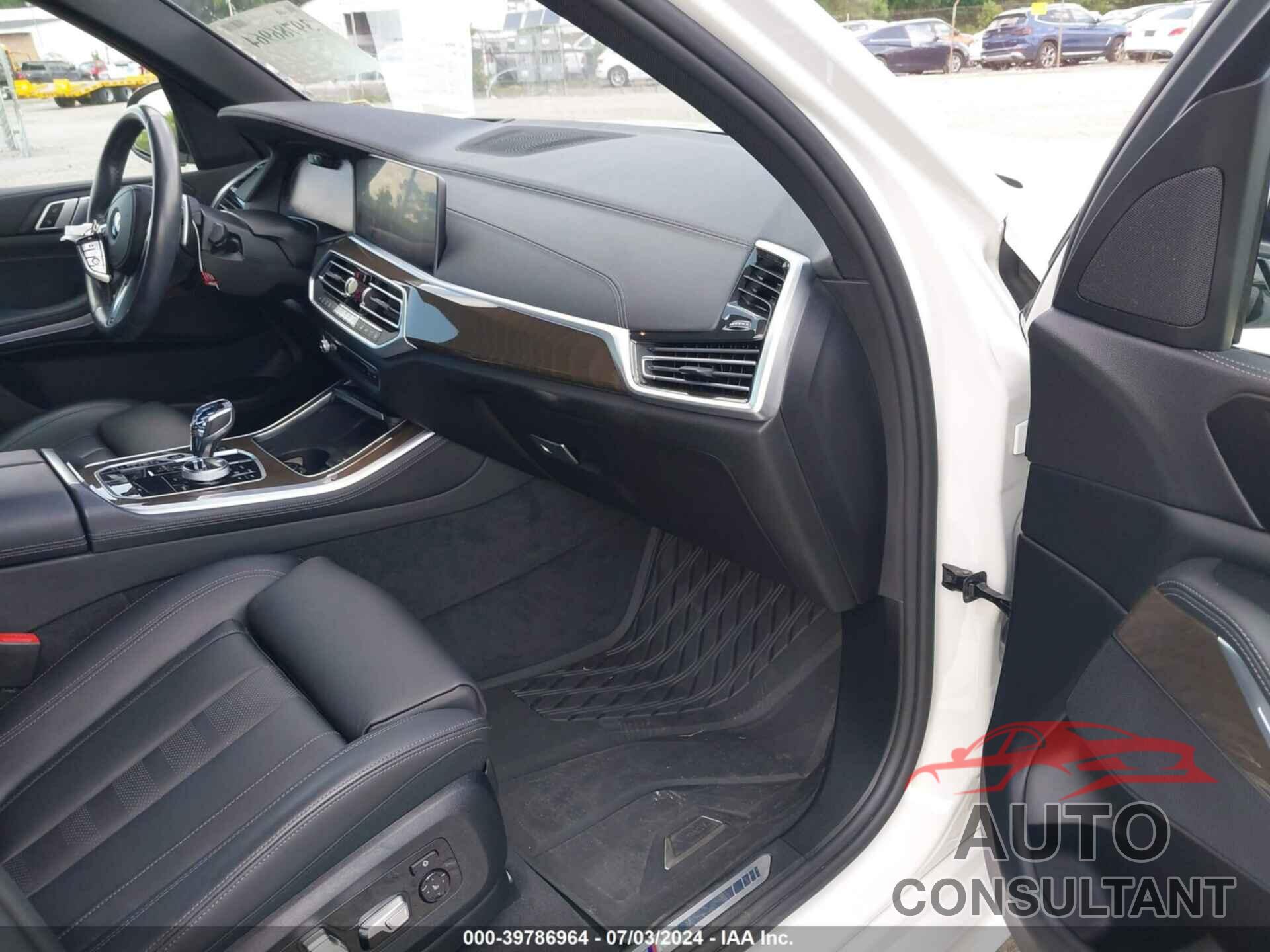 BMW X5 2022 - 5UXCR6C01N9K68106
