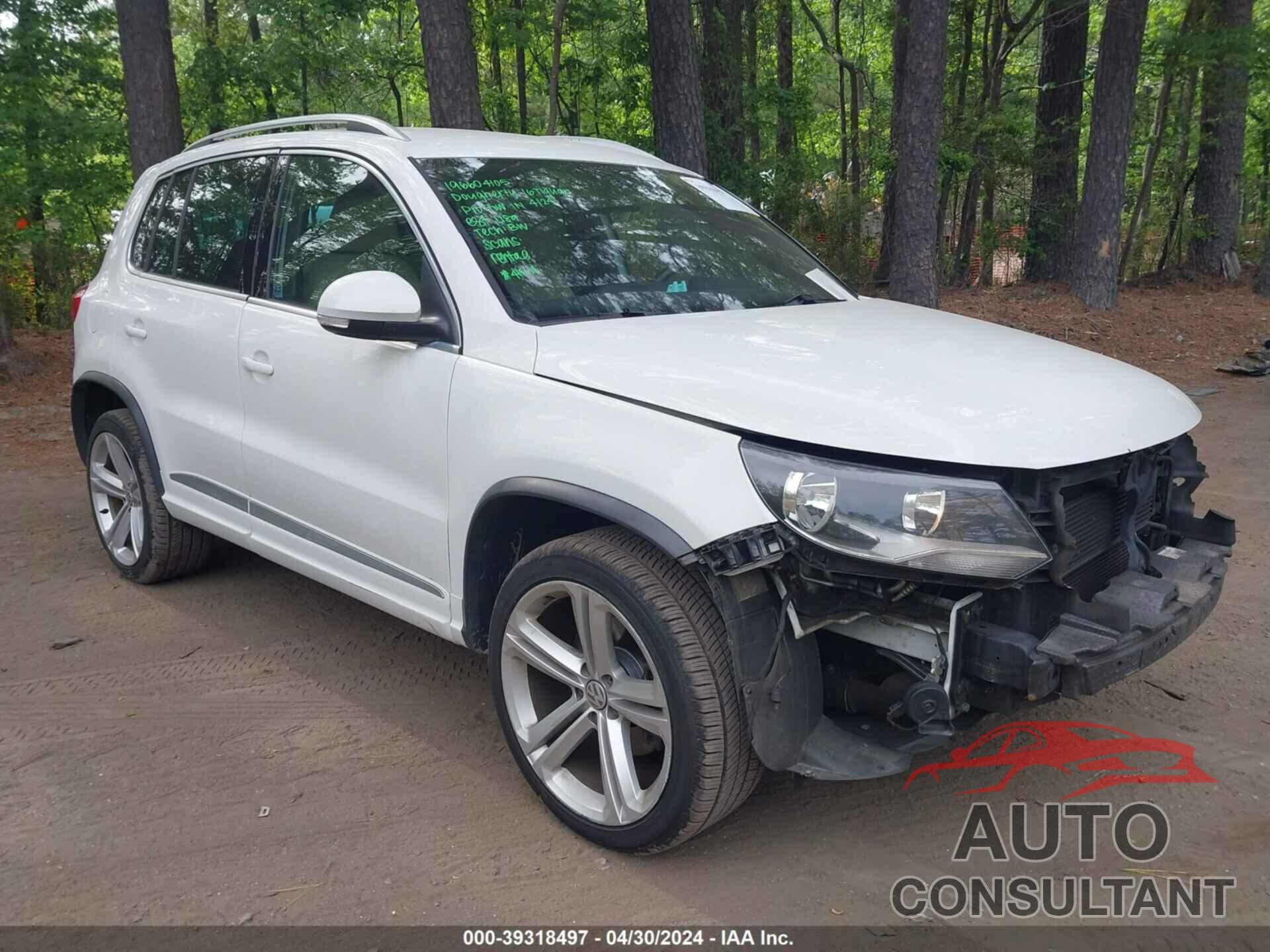 VOLKSWAGEN TIGUAN 2016 - WVGAV7AX5GW024176