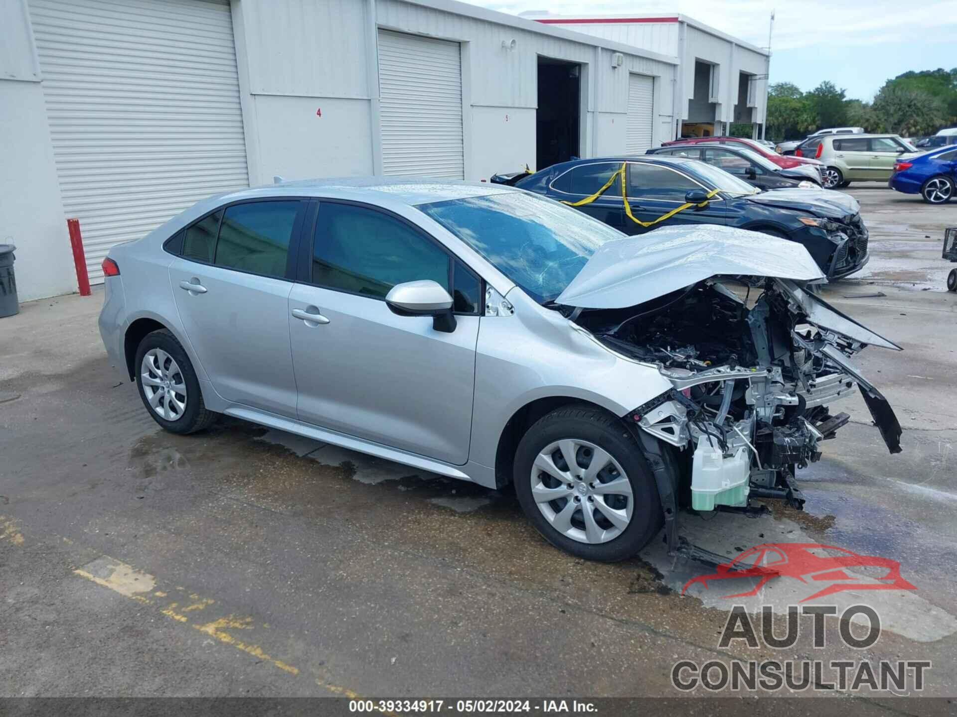 TOYOTA COROLLA 2024 - JTDBCMFE6R3040511