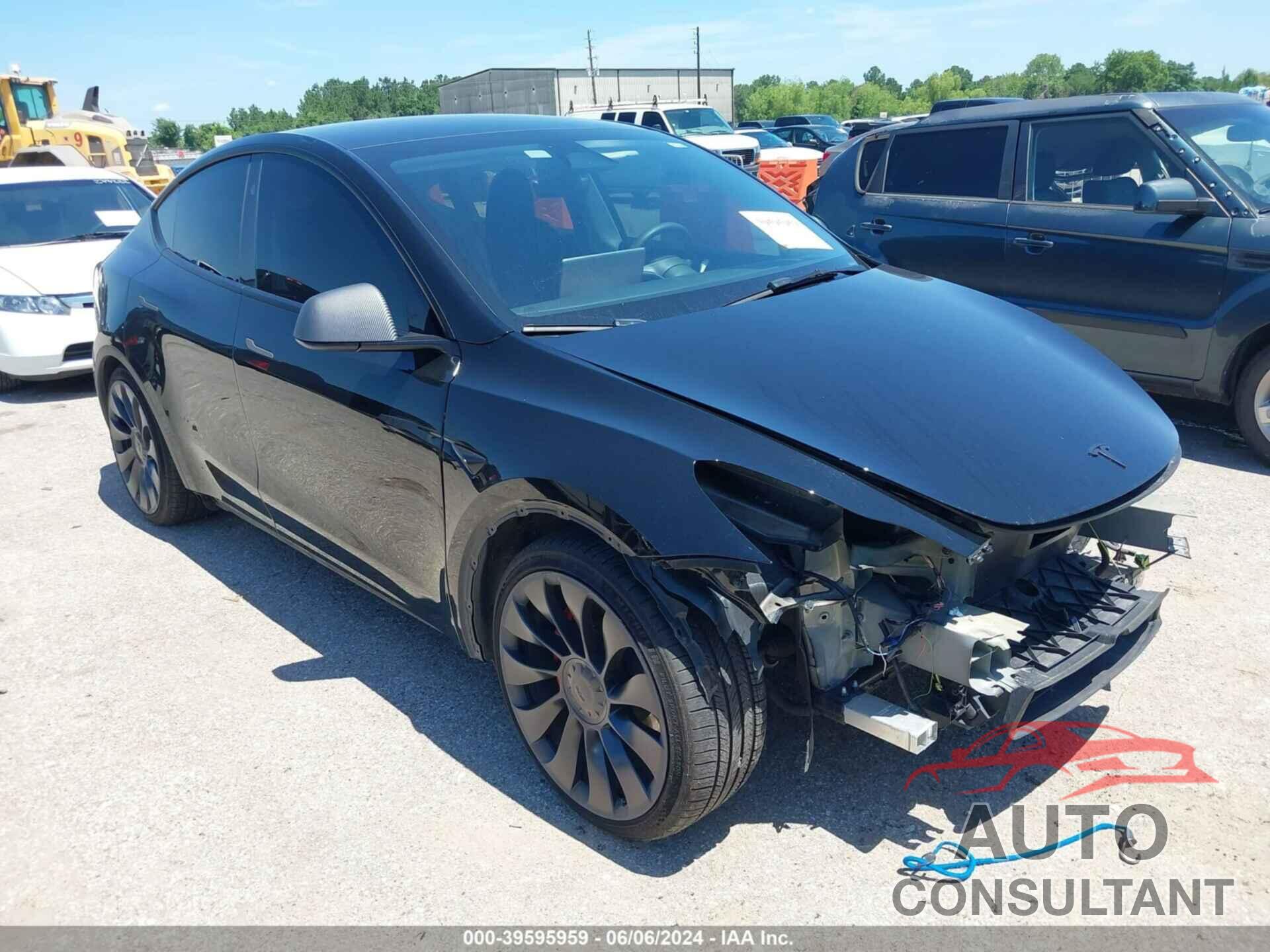 TESLA MODEL Y 2023 - 7SAYGDEF2PF957442