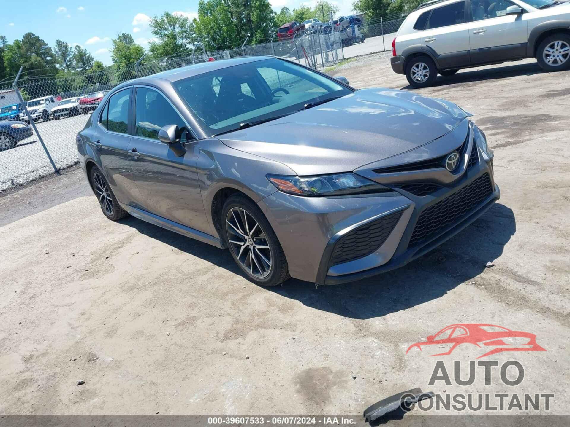 TOYOTA CAMRY 2022 - 4T1G11AK2NU711454