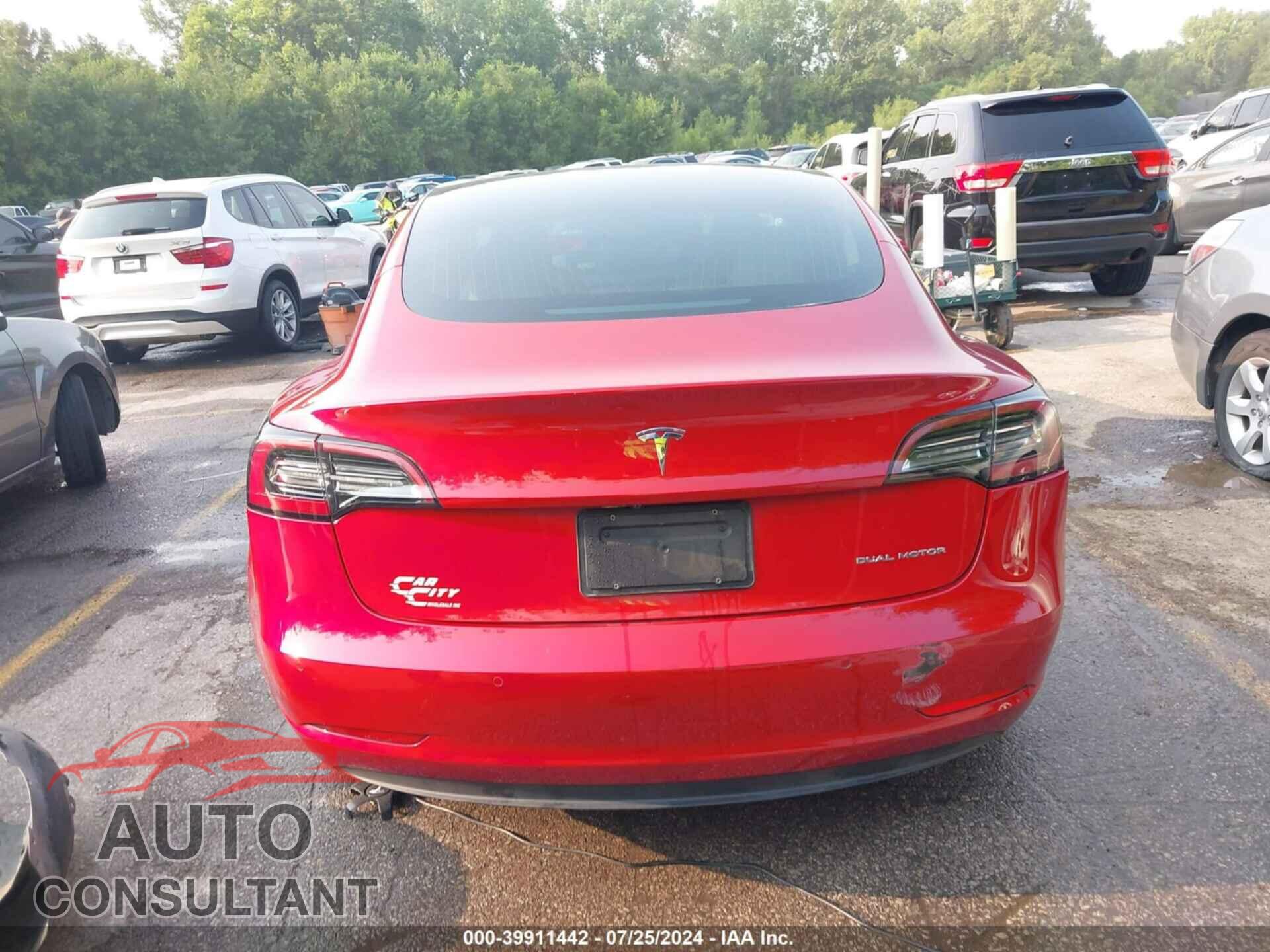 TESLA MODEL 3 2019 - 5YJ3E1EB5KF192664