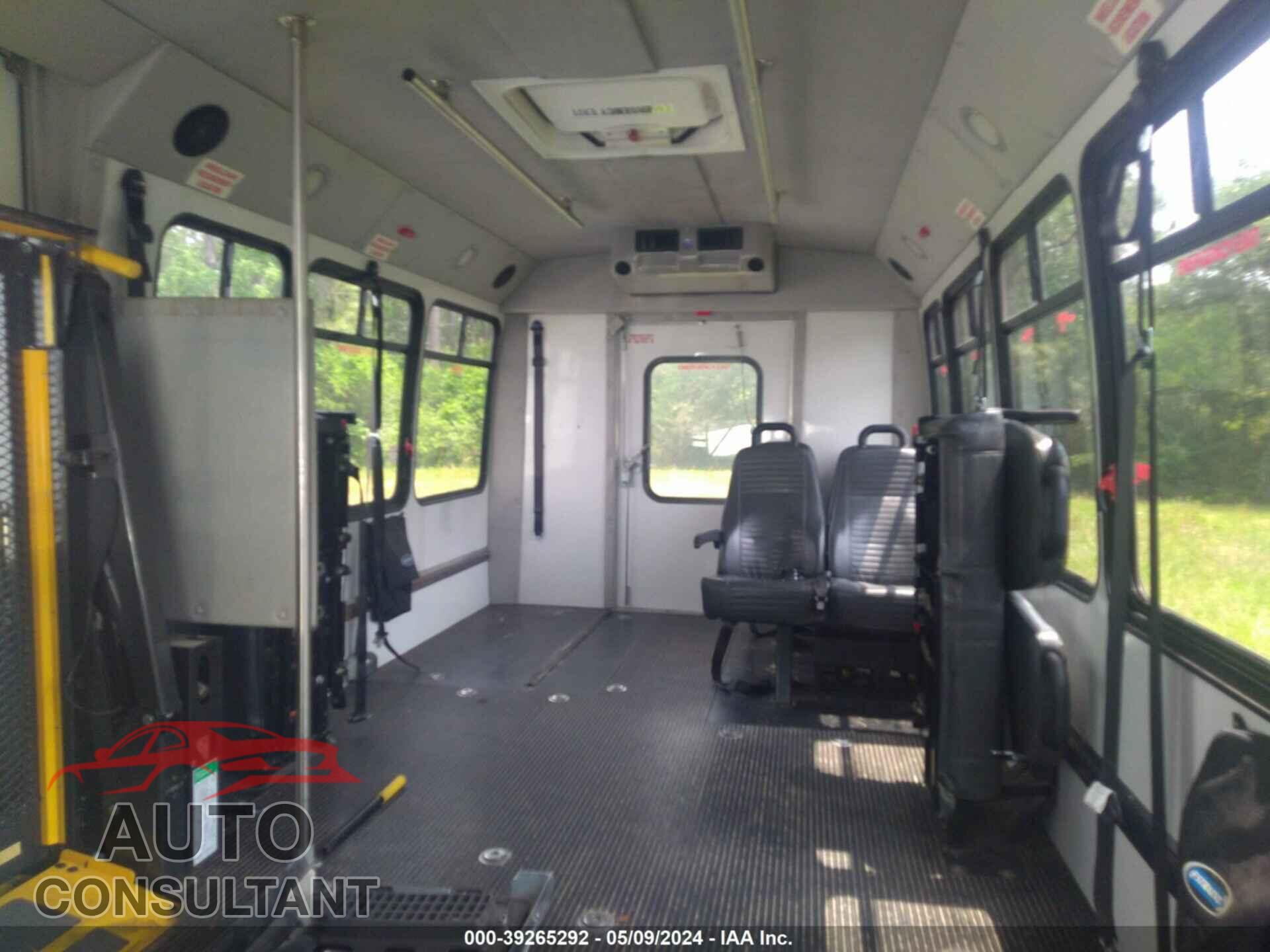 FORD E-350 CUTAWAY 2017 - 1FDEE3FS9HDC01218