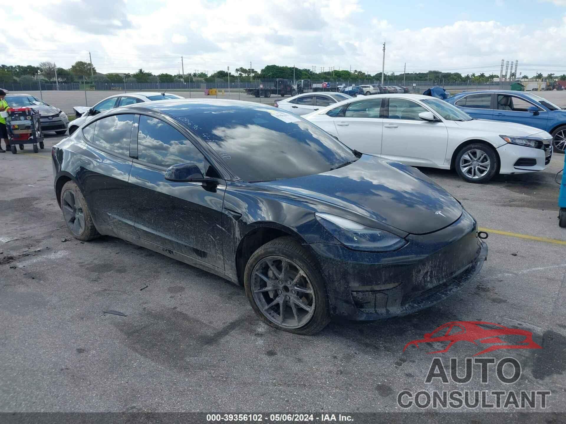 TESLA MODEL 3 2021 - 5YJ3E1EA6MF085696