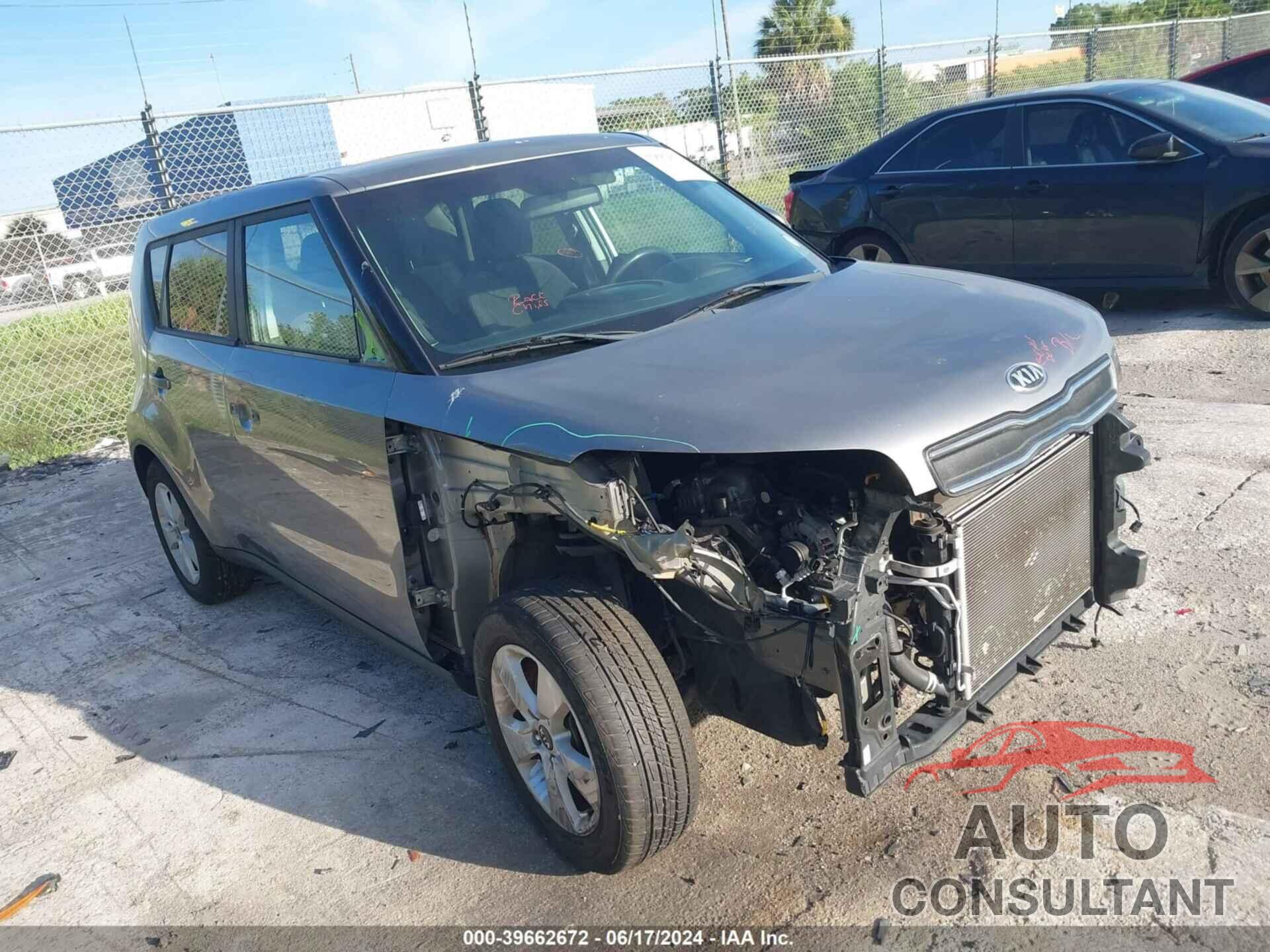 KIA SOUL 2018 - KNDJN2A21J7606675