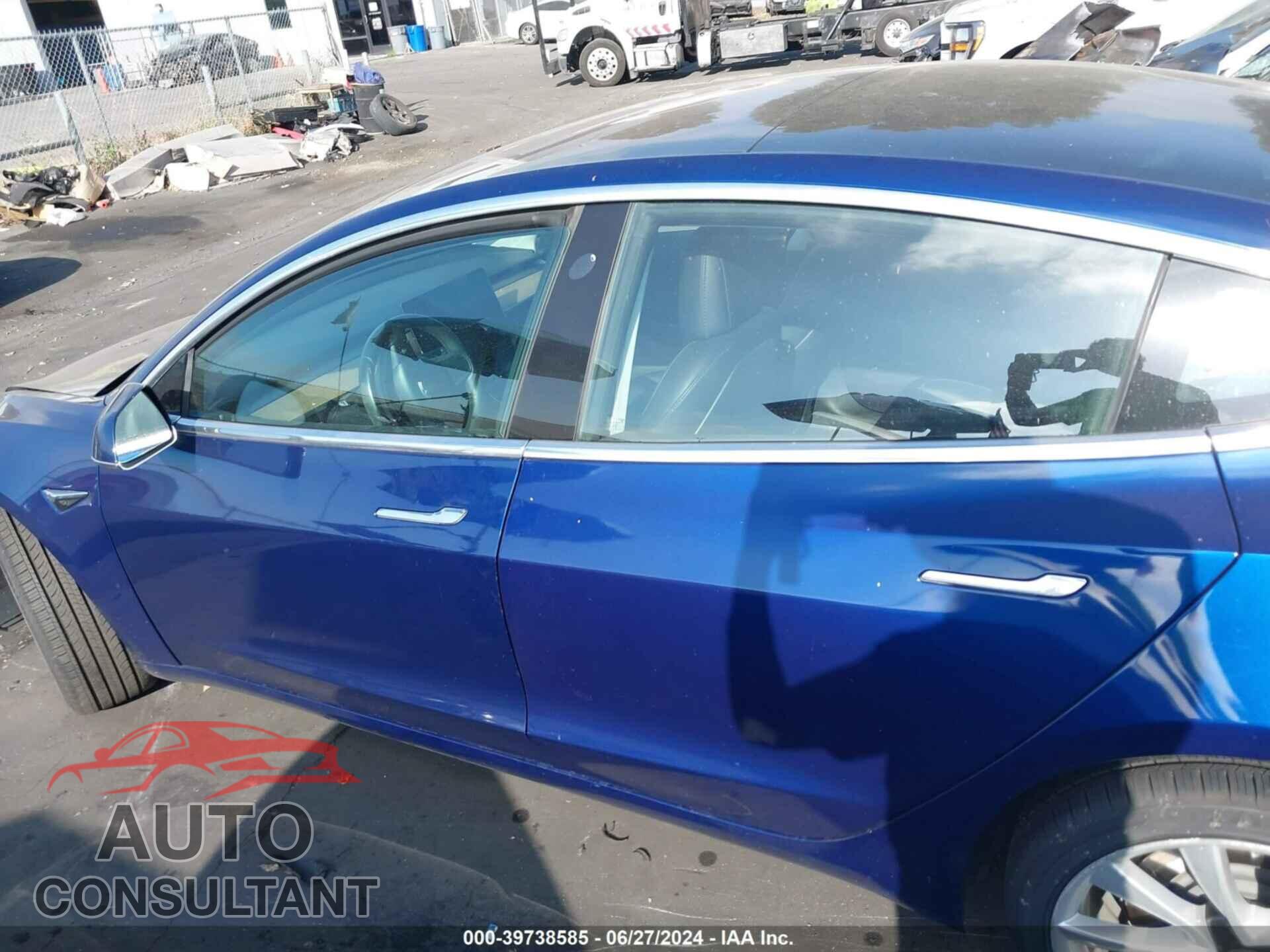 TESLA MODEL 3 2018 - 5YJ3E1EA7JF075965