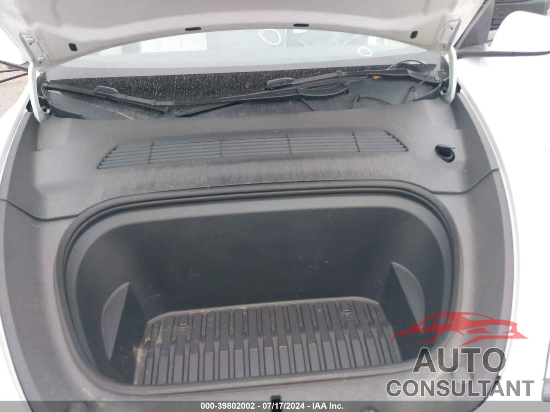 TESLA MODEL Y 2021 - 5YJYGDEE8MF266500