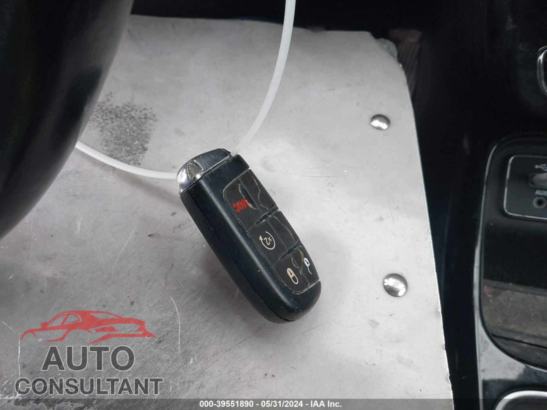 JEEP COMPASS 2020 - 3C4NJCCB5LT150596