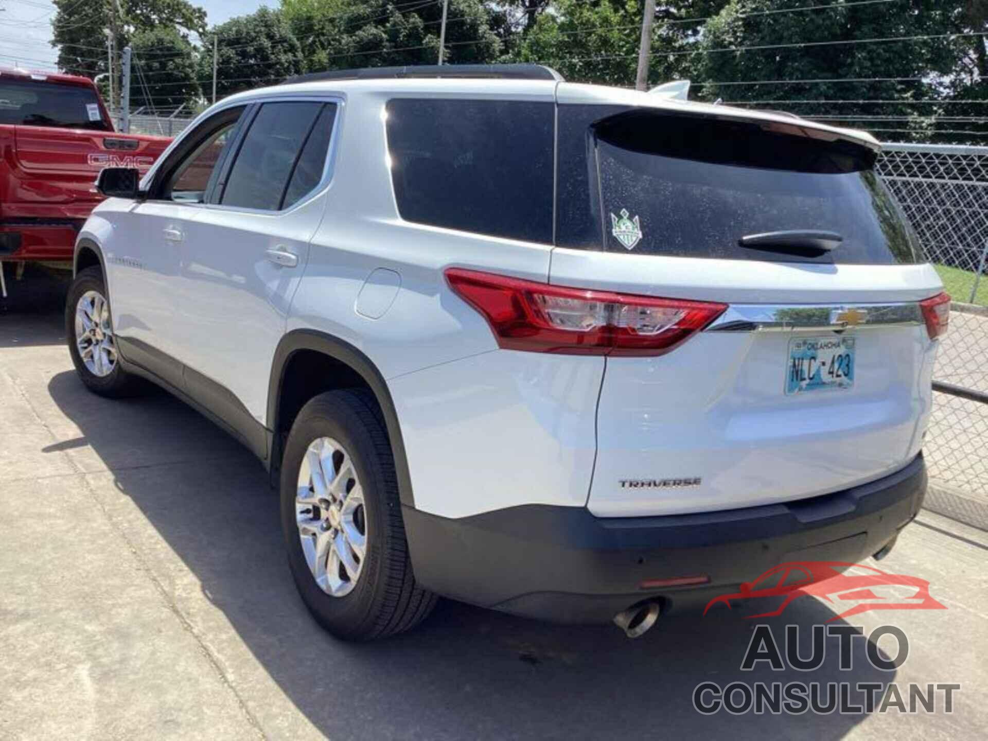 CHEVROLET TRAVERSE 2019 - 1GNERMKW2KJ222130