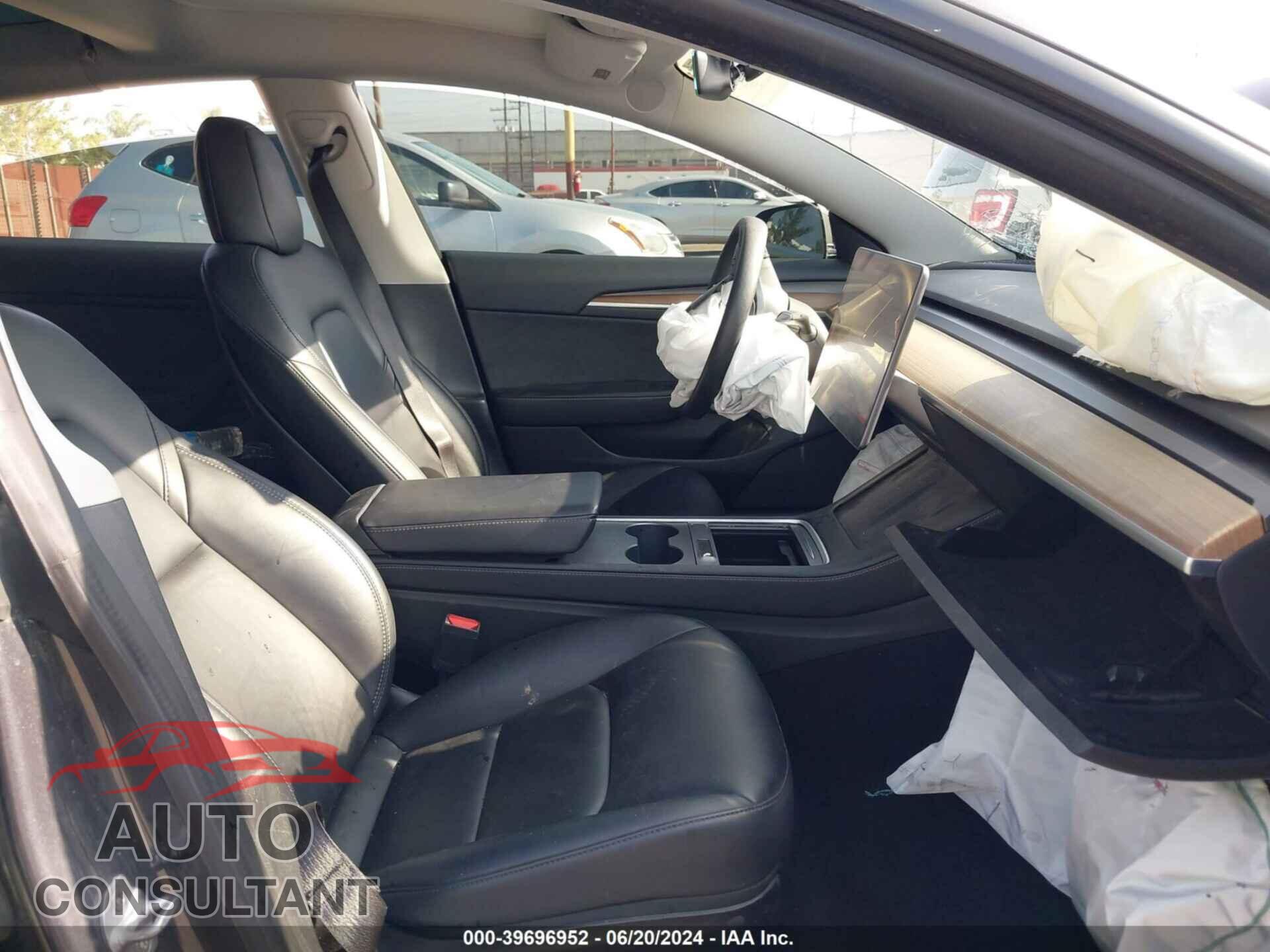 TESLA MODEL 3 2021 - 5YJ3E1EC1MF094260