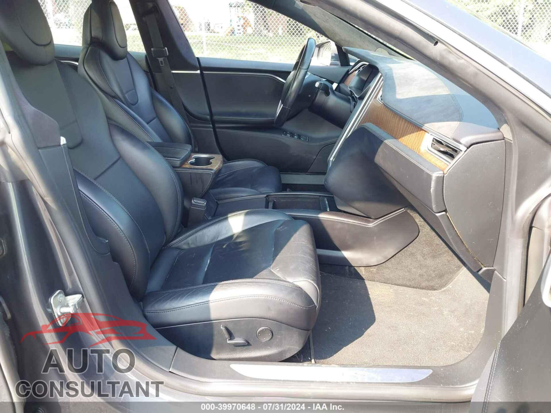 TESLA MODEL S 2017 - 5YJSA1E26HF188221