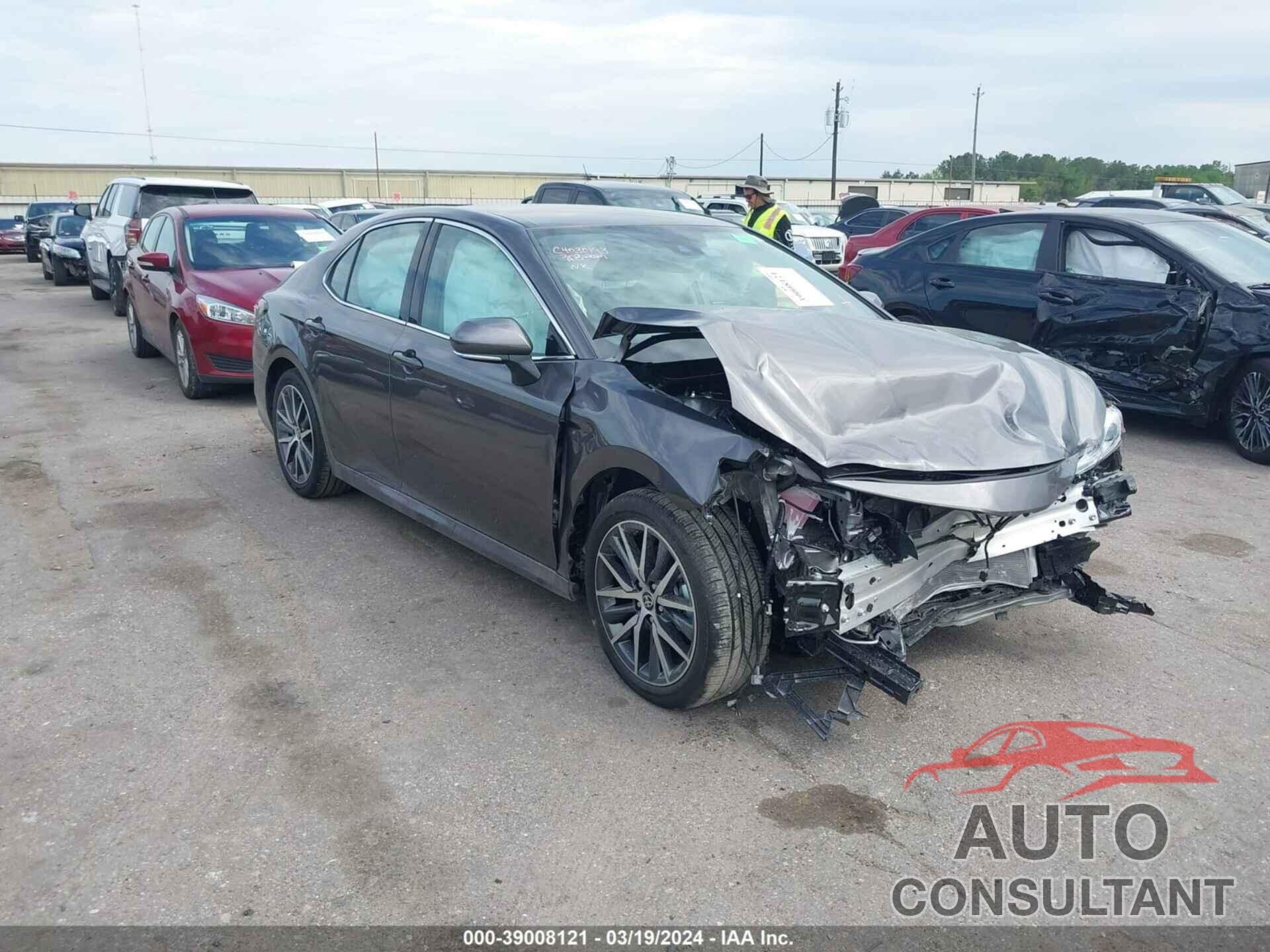 TOYOTA CAMRY 2024 - 4T1F11AK4RU906926