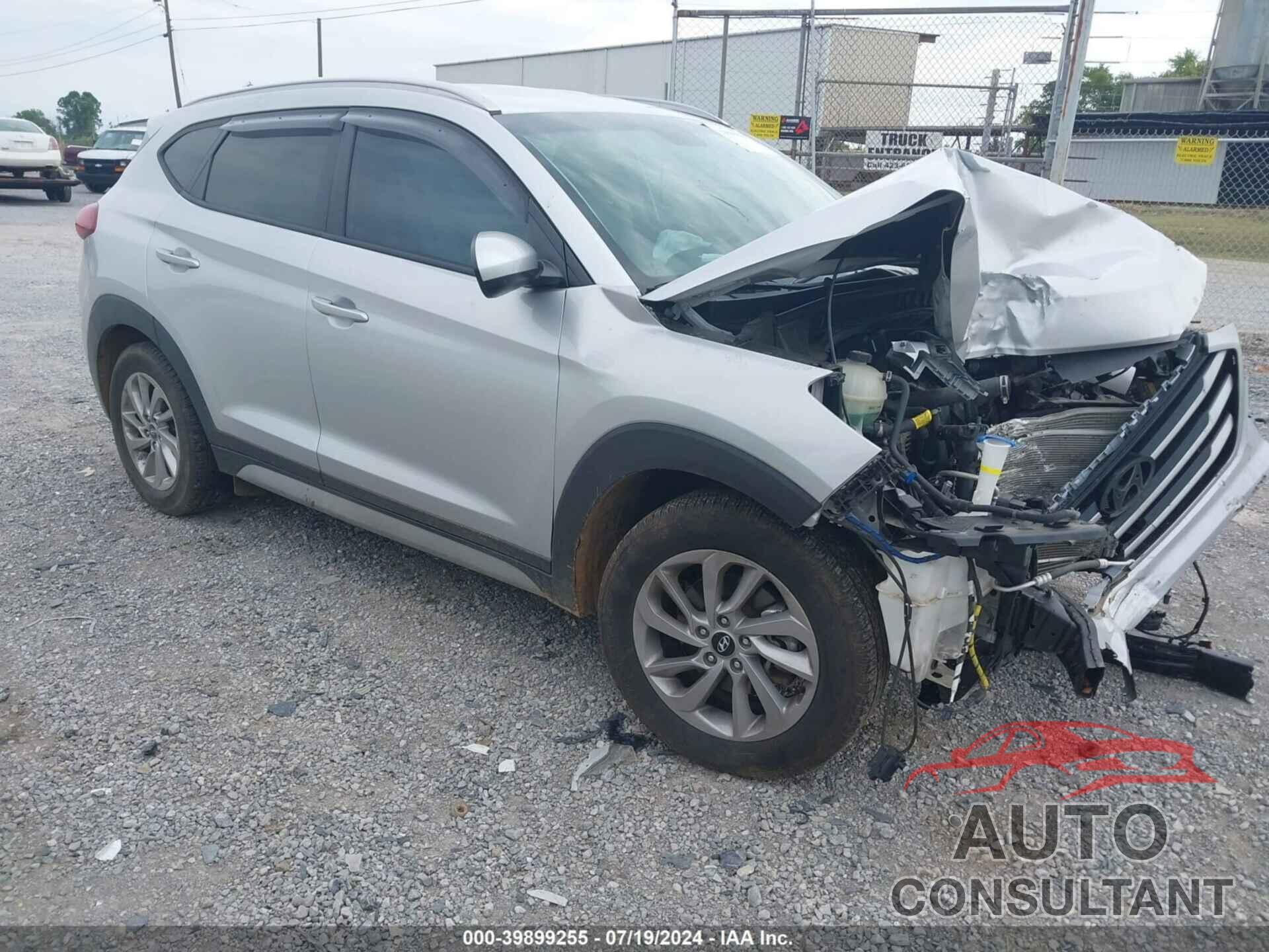 HYUNDAI TUCSON 2018 - KM8J3CA49JU676693