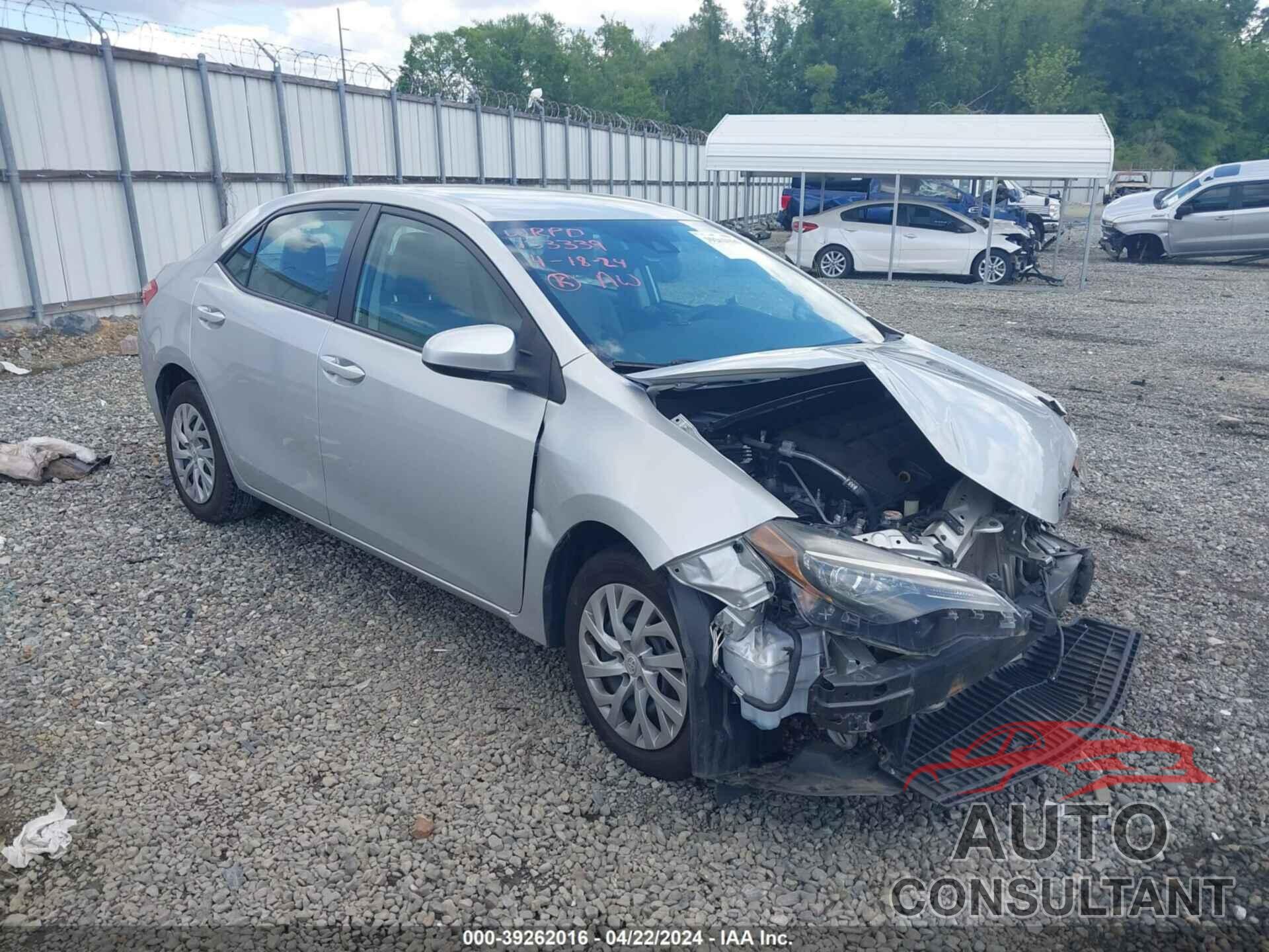 TOYOTA COROLLA 2018 - 5YFBURHE4JP740594