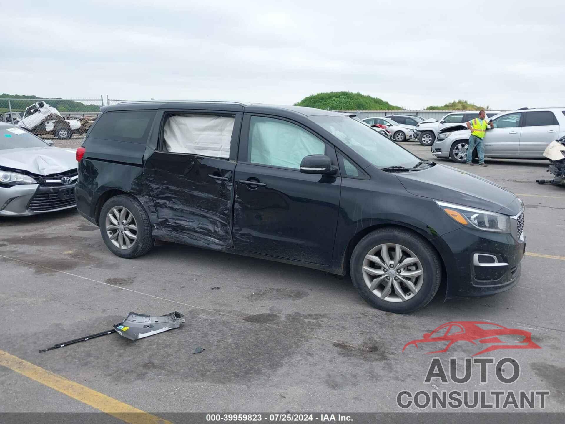 KIA SEDONA 2020 - KNDMB5C12L6642203