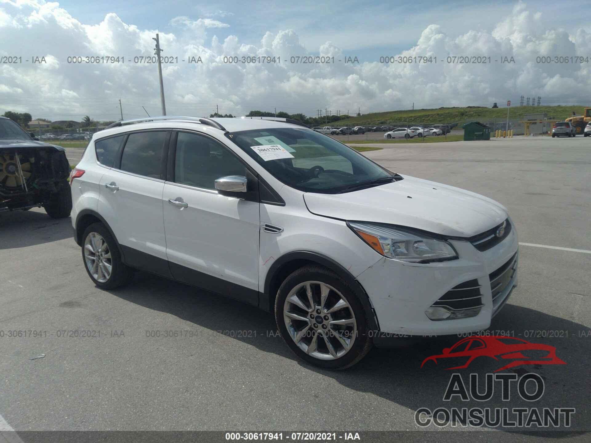FORD ESCAPE 2016 - 1FMCU0GXXGUB37899
