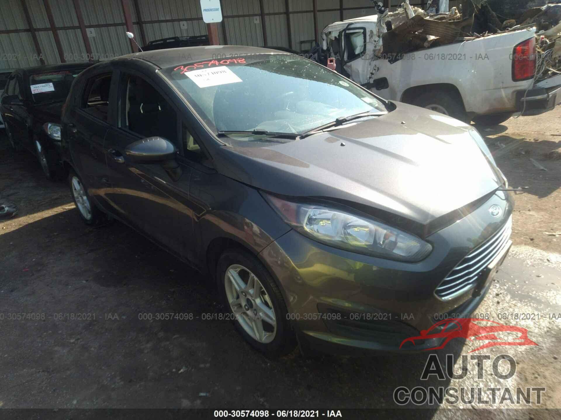 FORD FIESTA 2018 - 3FADP4EJ0JM109388