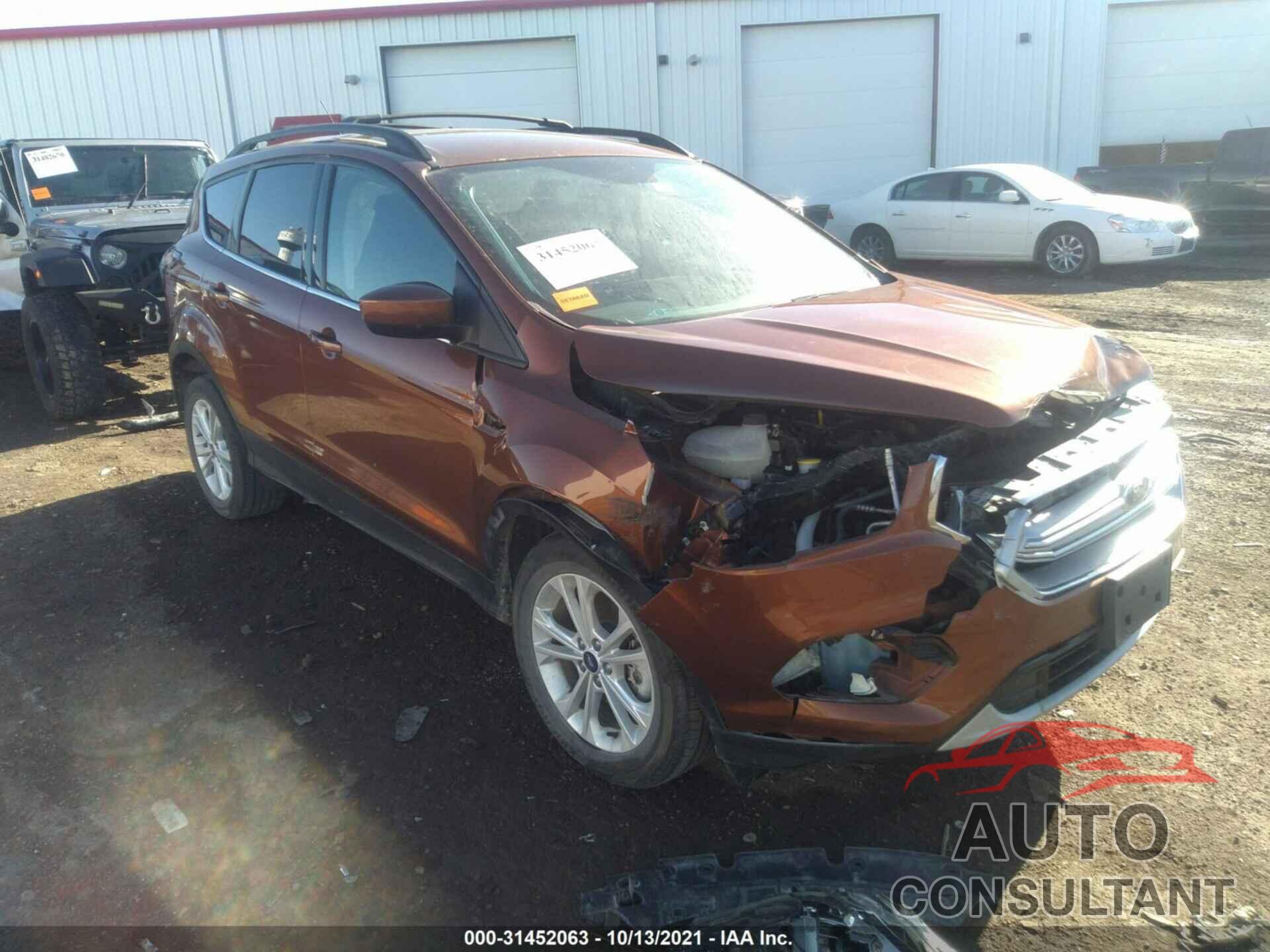 FORD ESCAPE 2017 - 1FMCU9G95HUF08183