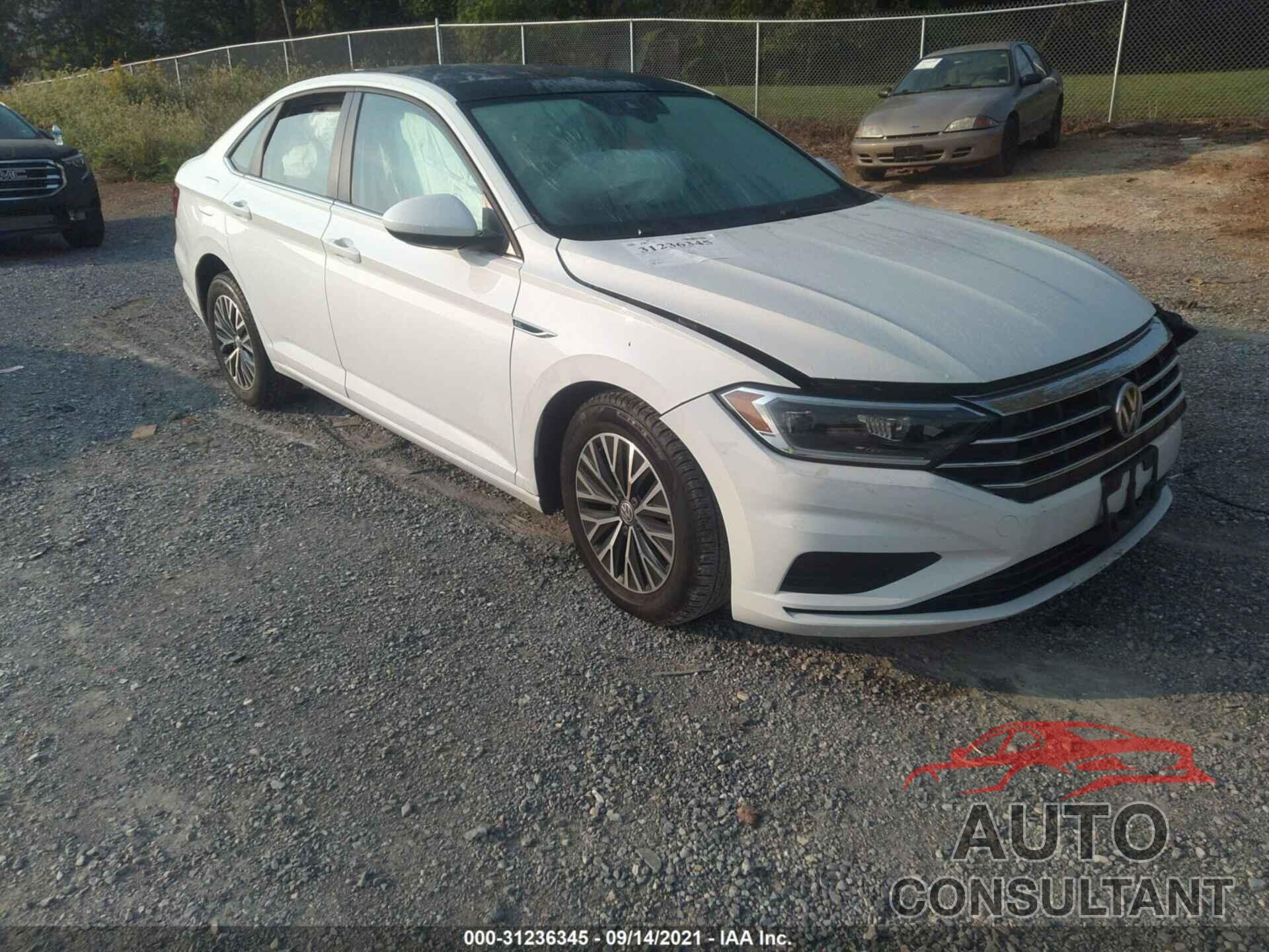VOLKSWAGEN JETTA 2019 - 3VWE57BU0KM091039