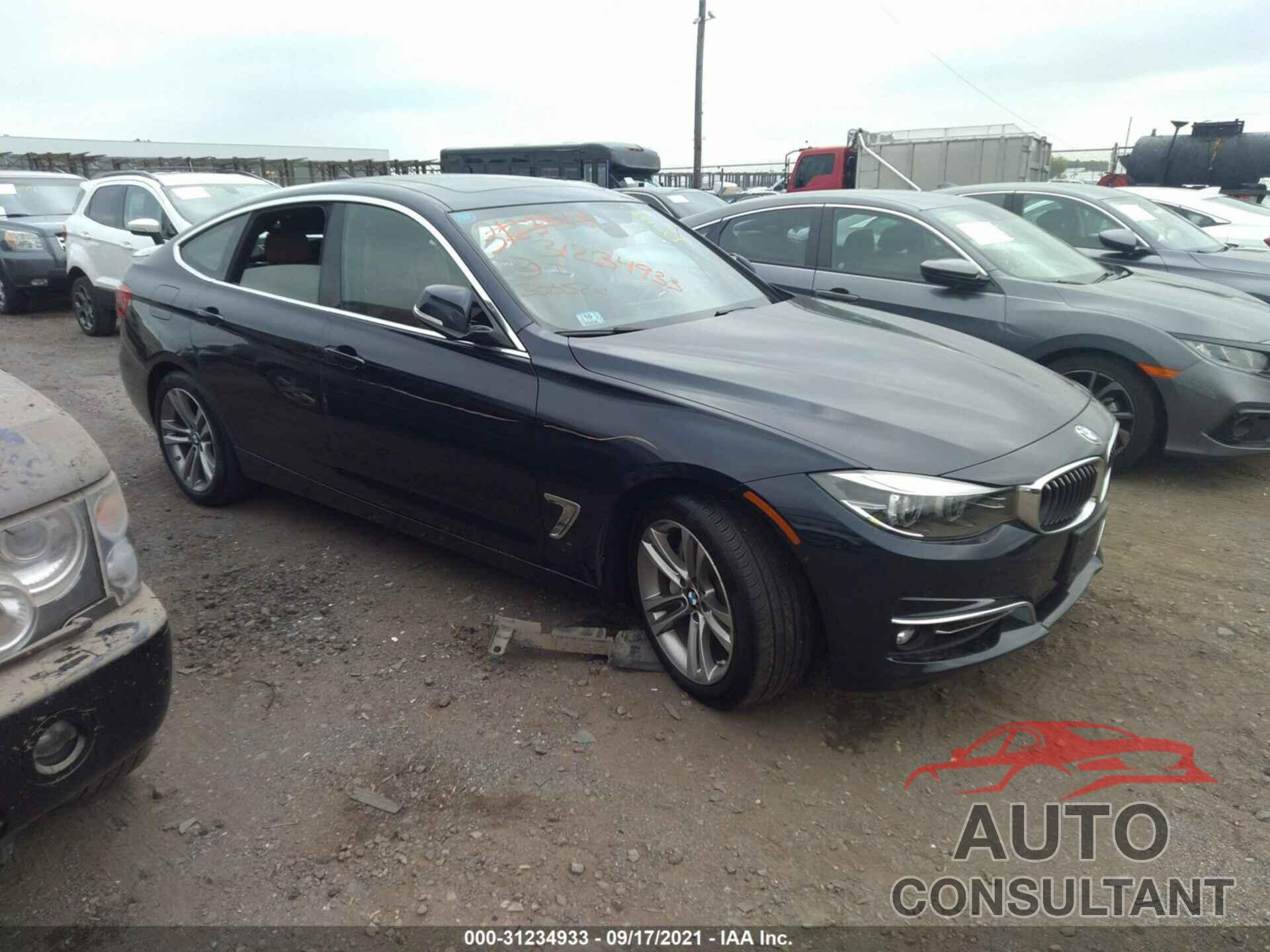 BMW 3 SERIES 2017 - WBA8Y3C3XHG451147