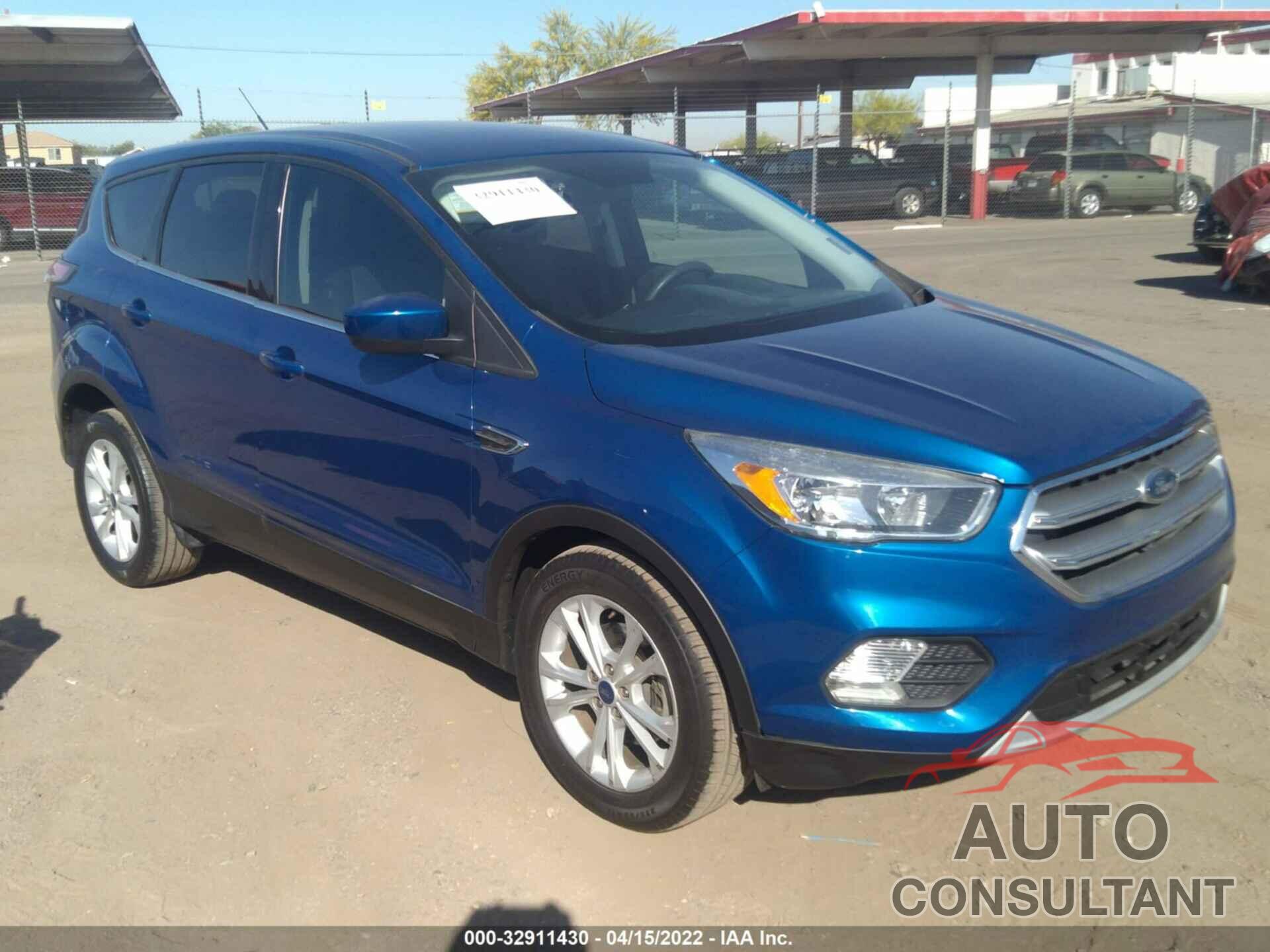 FORD ESCAPE 2017 - 1FMCU0GD4HUA39250