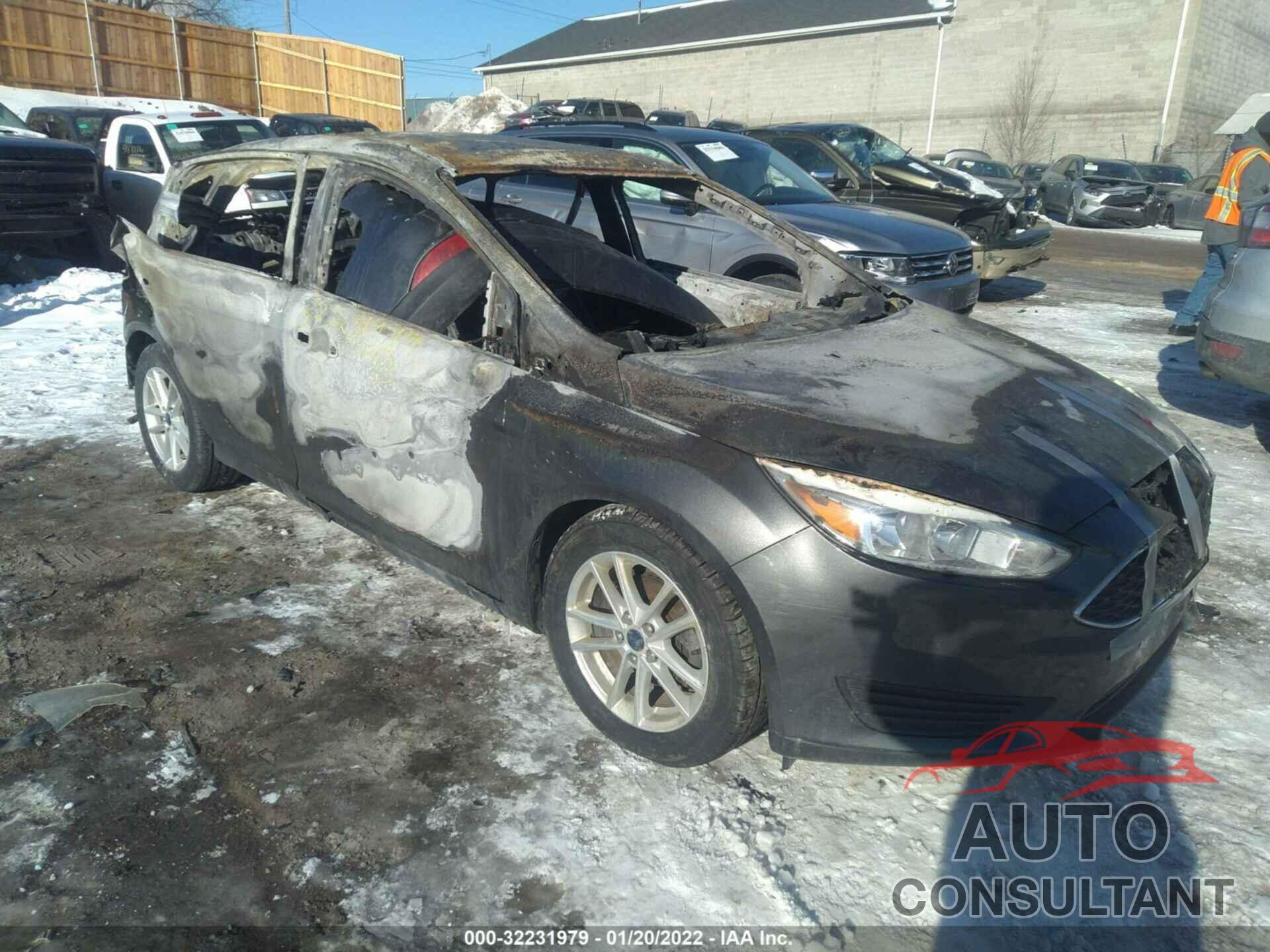 FORD FOCUS 2018 - 1FADP3K2XJL260327