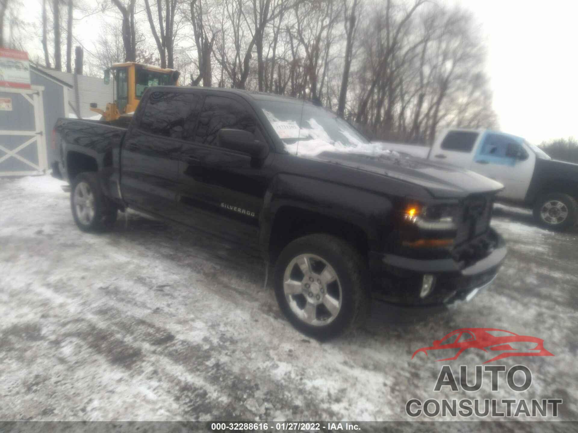 CHEVROLET SILVERADO 1500 2018 - 3GCUKREC6JG253484