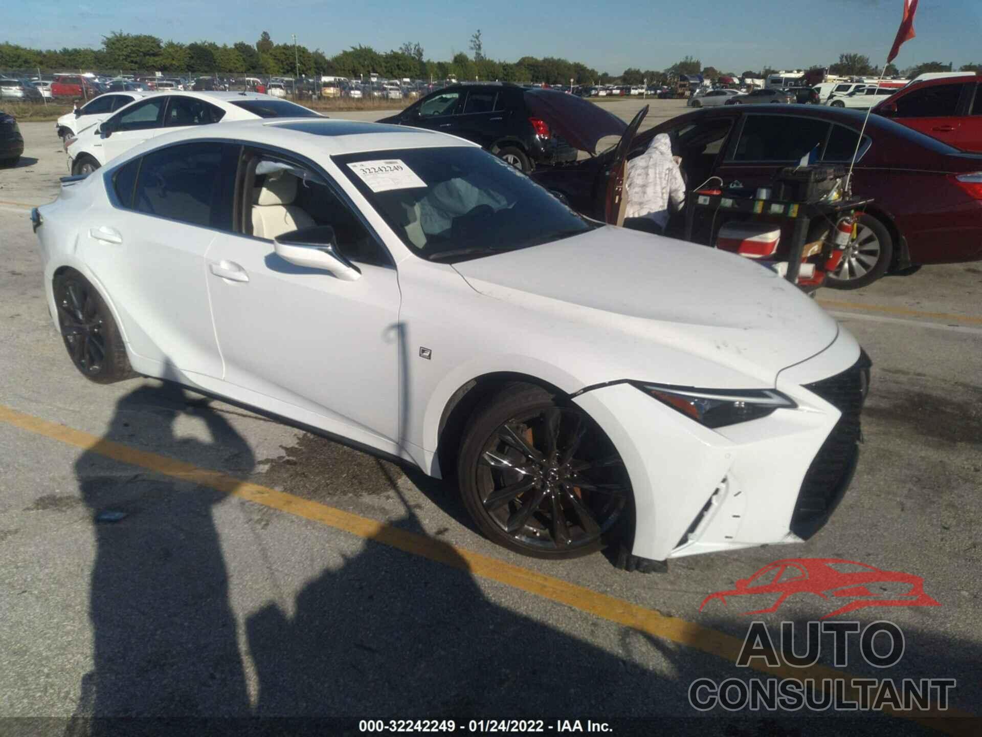 LEXUS IS 2021 - JTHGZ1B23M5045014