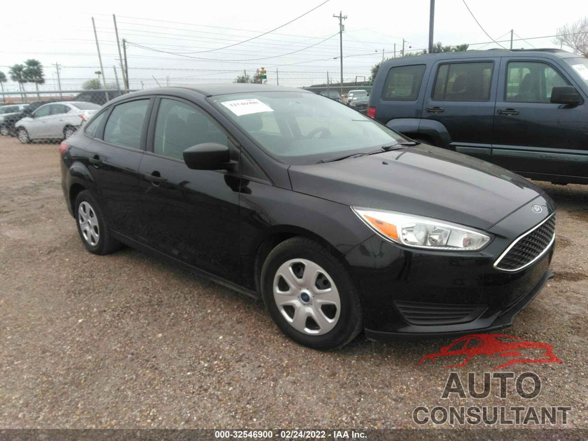 FORD FOCUS 2018 - 1FADP3E23JL264778