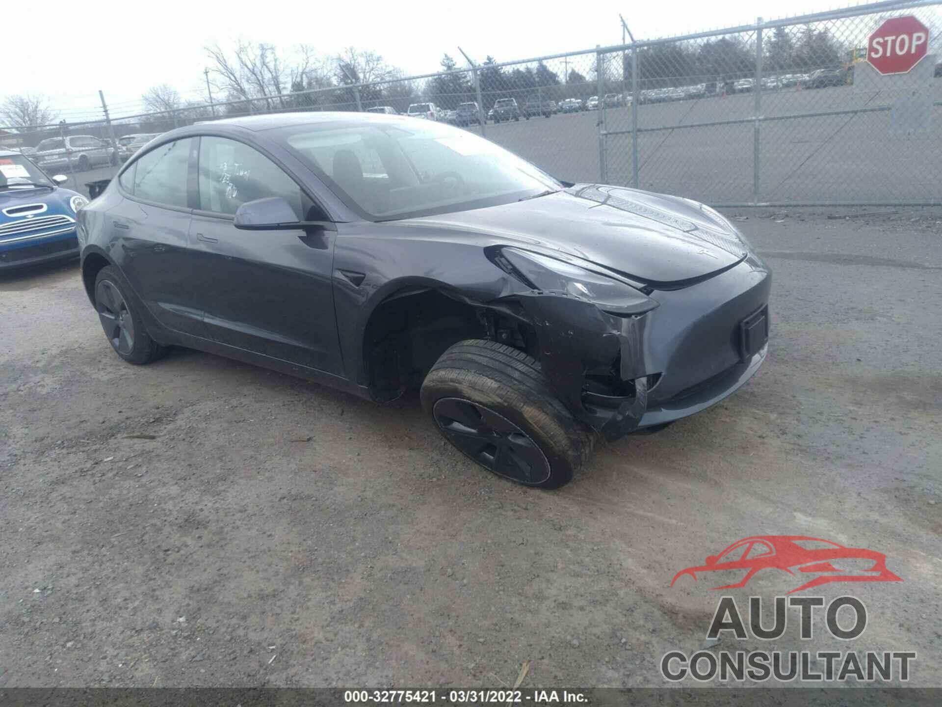 TESLA MODEL 3 2021 - 5YJ3E1EA8MF084405