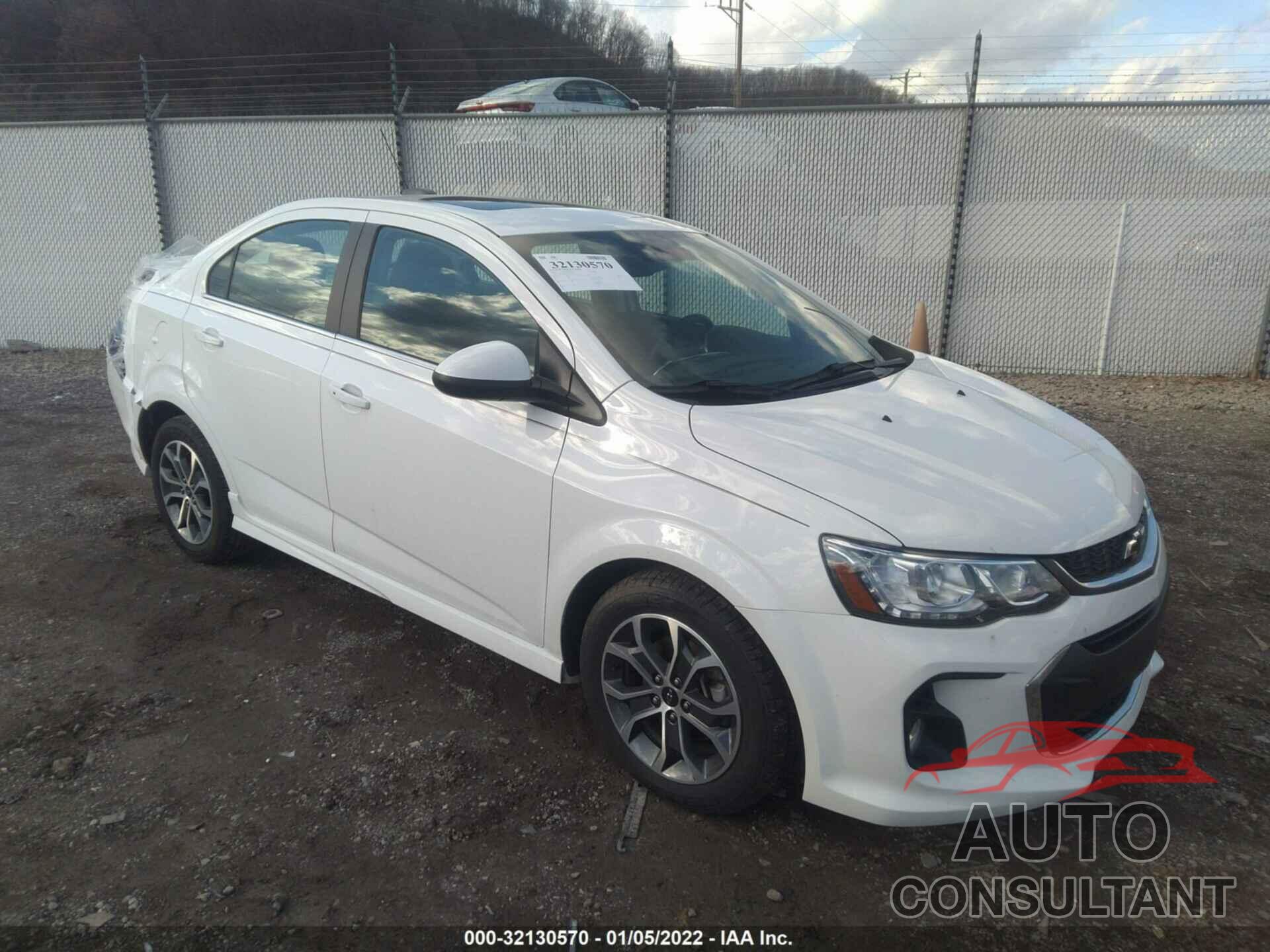 CHEVROLET SONIC 2019 - 1G1JD5SB1K4108443