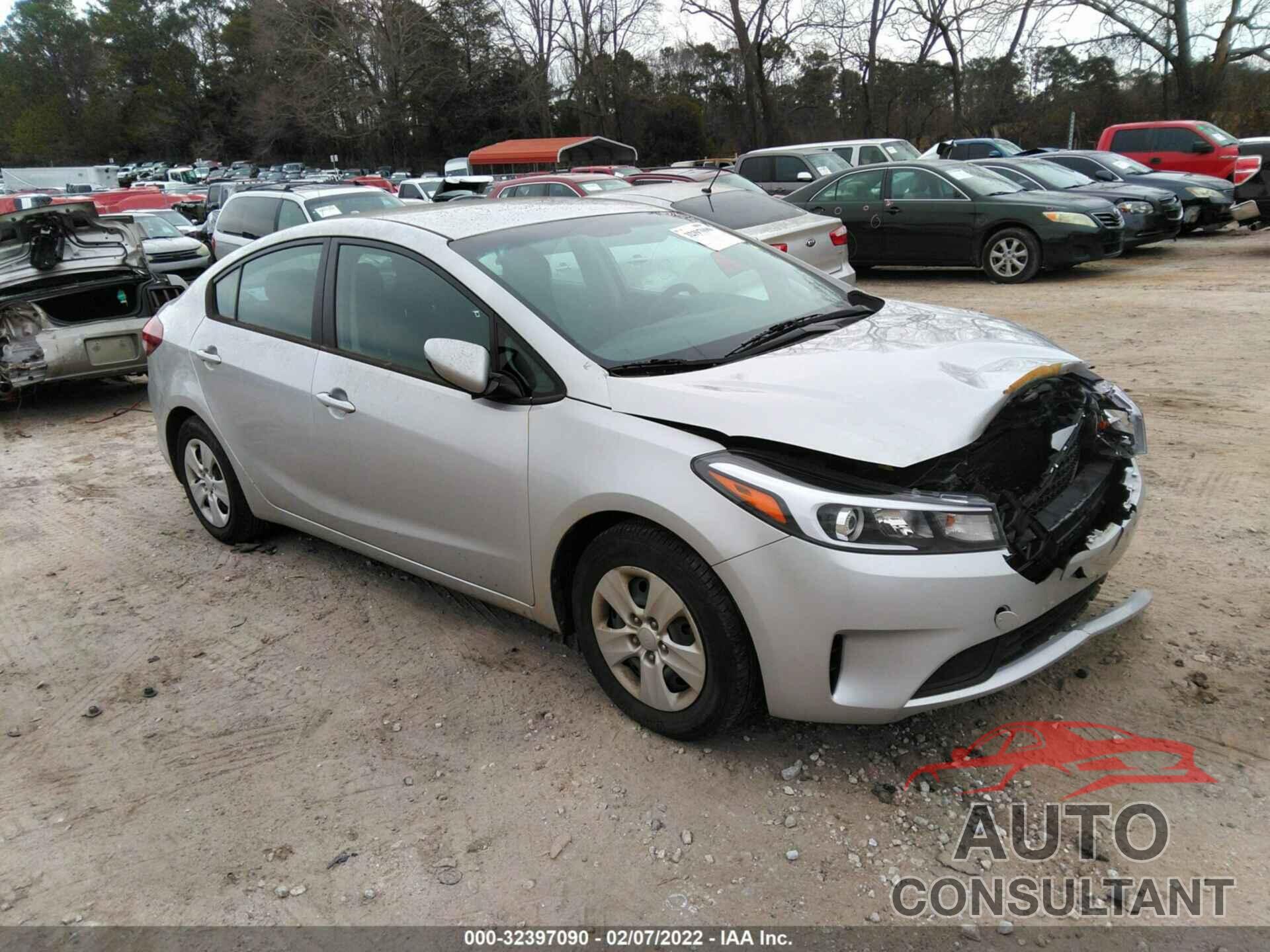 KIA FORTE 2018 - 3KPFK4A76JE262587