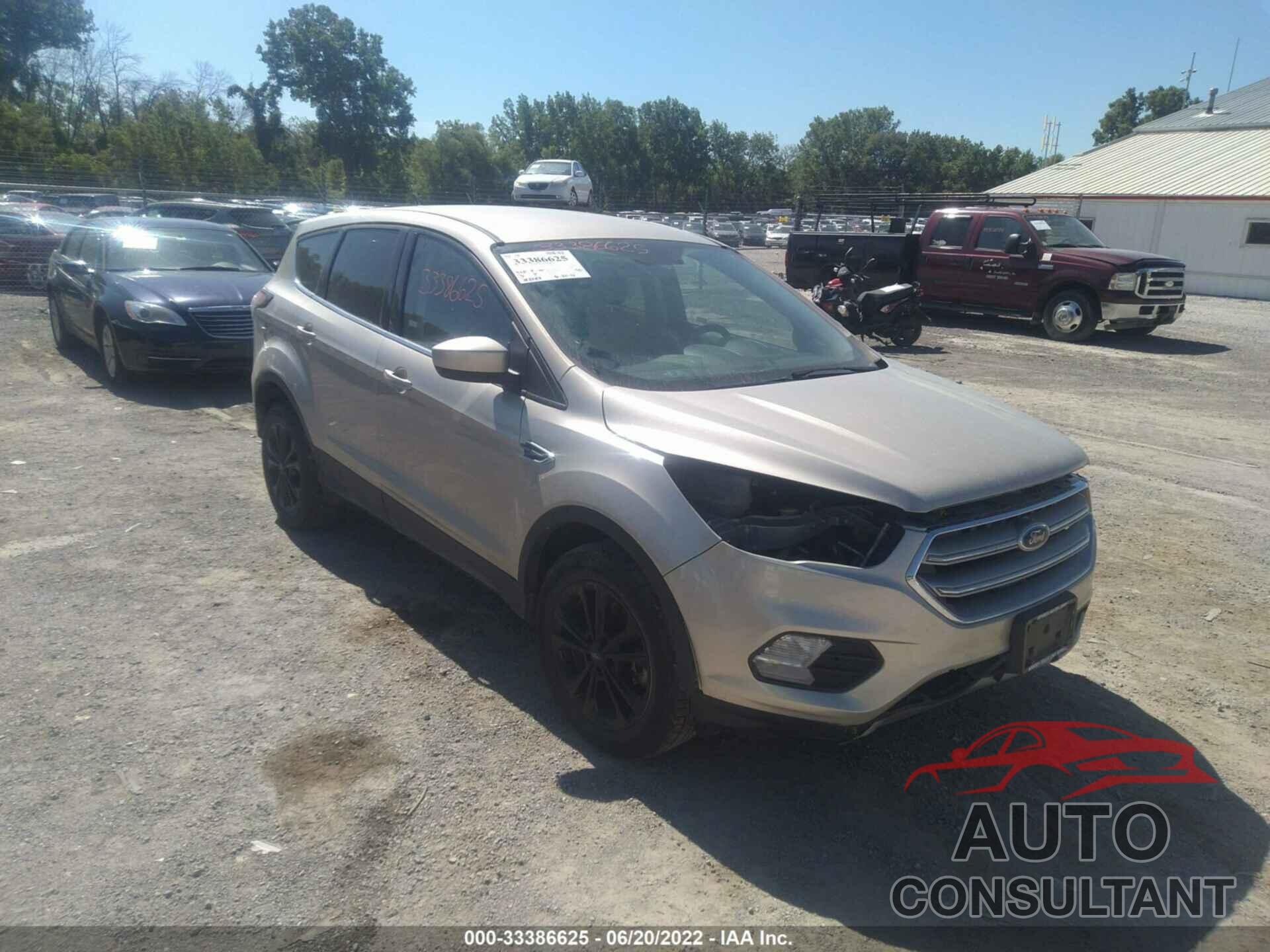 FORD ESCAPE 2017 - 1FMCU9GD1HUC66836
