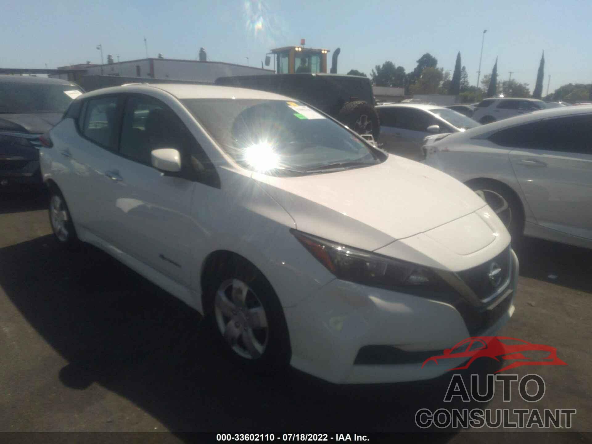 NISSAN LEAF 2018 - 1N4AZ1CP2JC311234