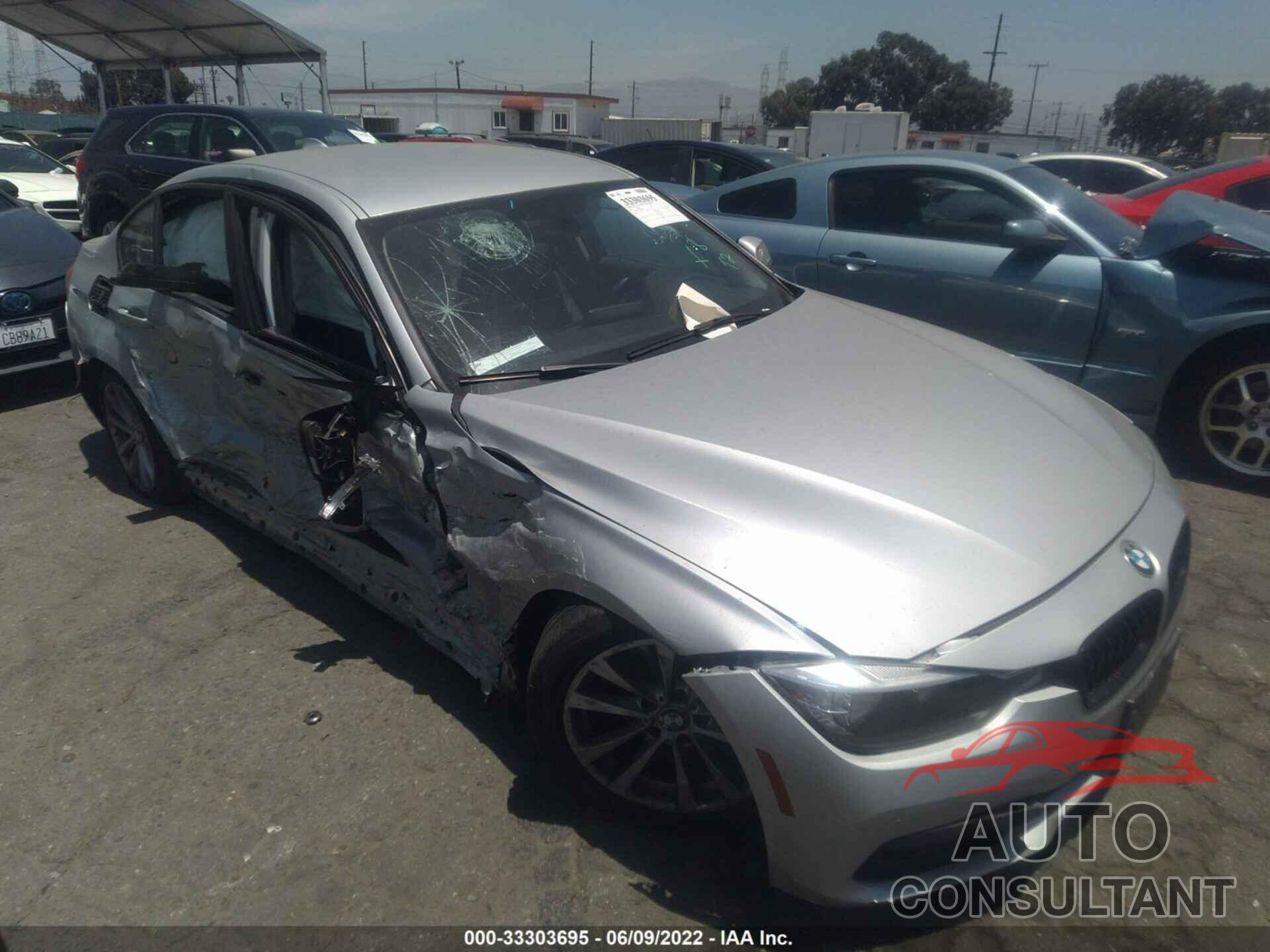 BMW 3 SERIES 2017 - WBA8A9C52HK619563