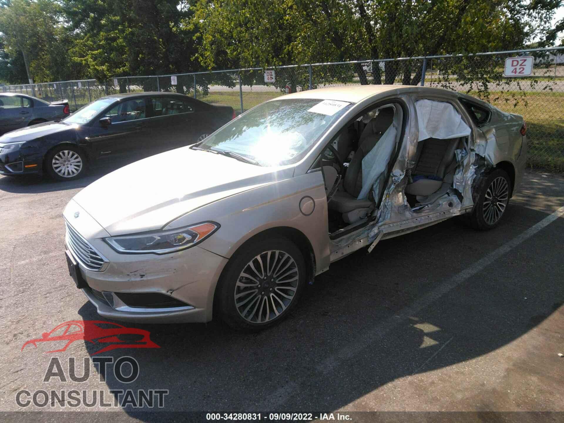FORD FUSION ENERGI 2018 - 3FA6P0PU2JR212887